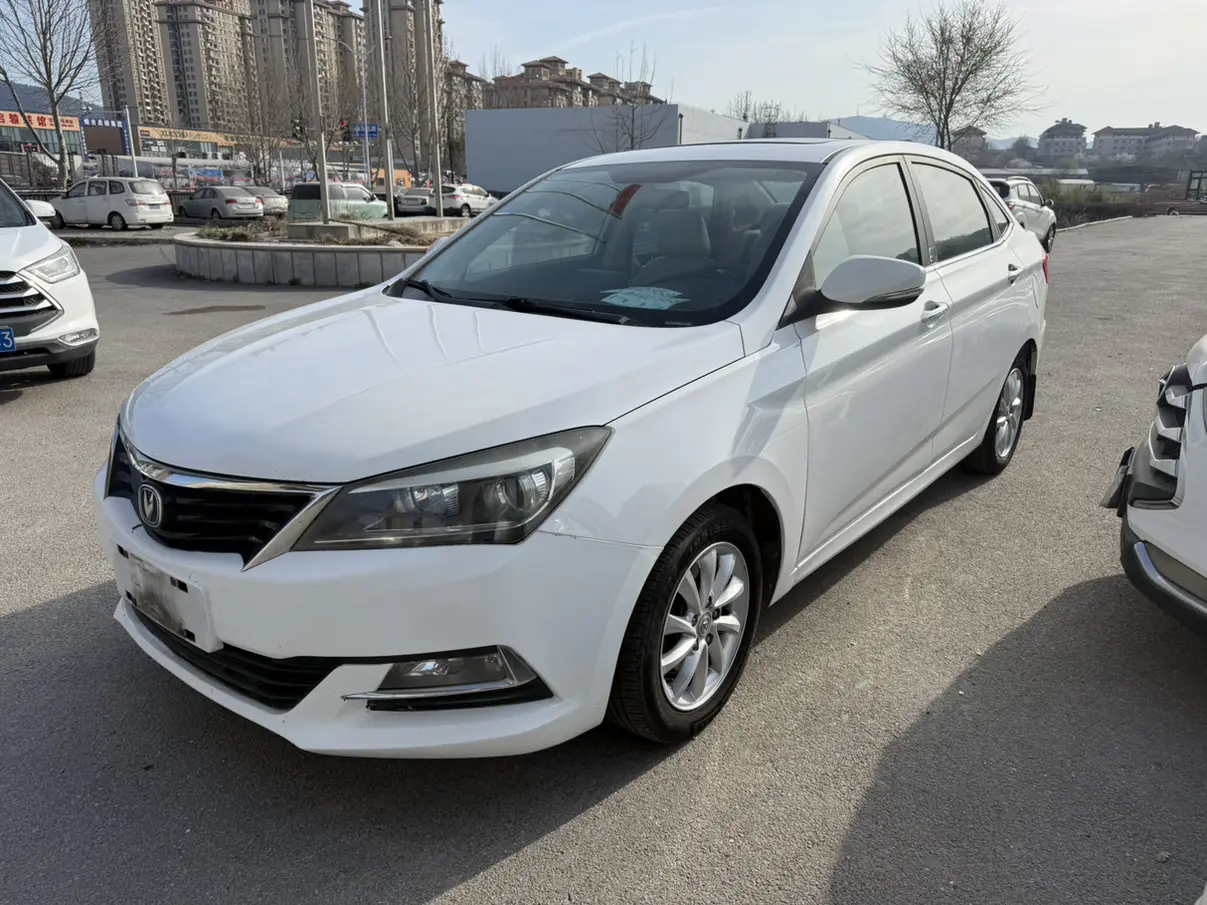 Changan Yuexiang V7