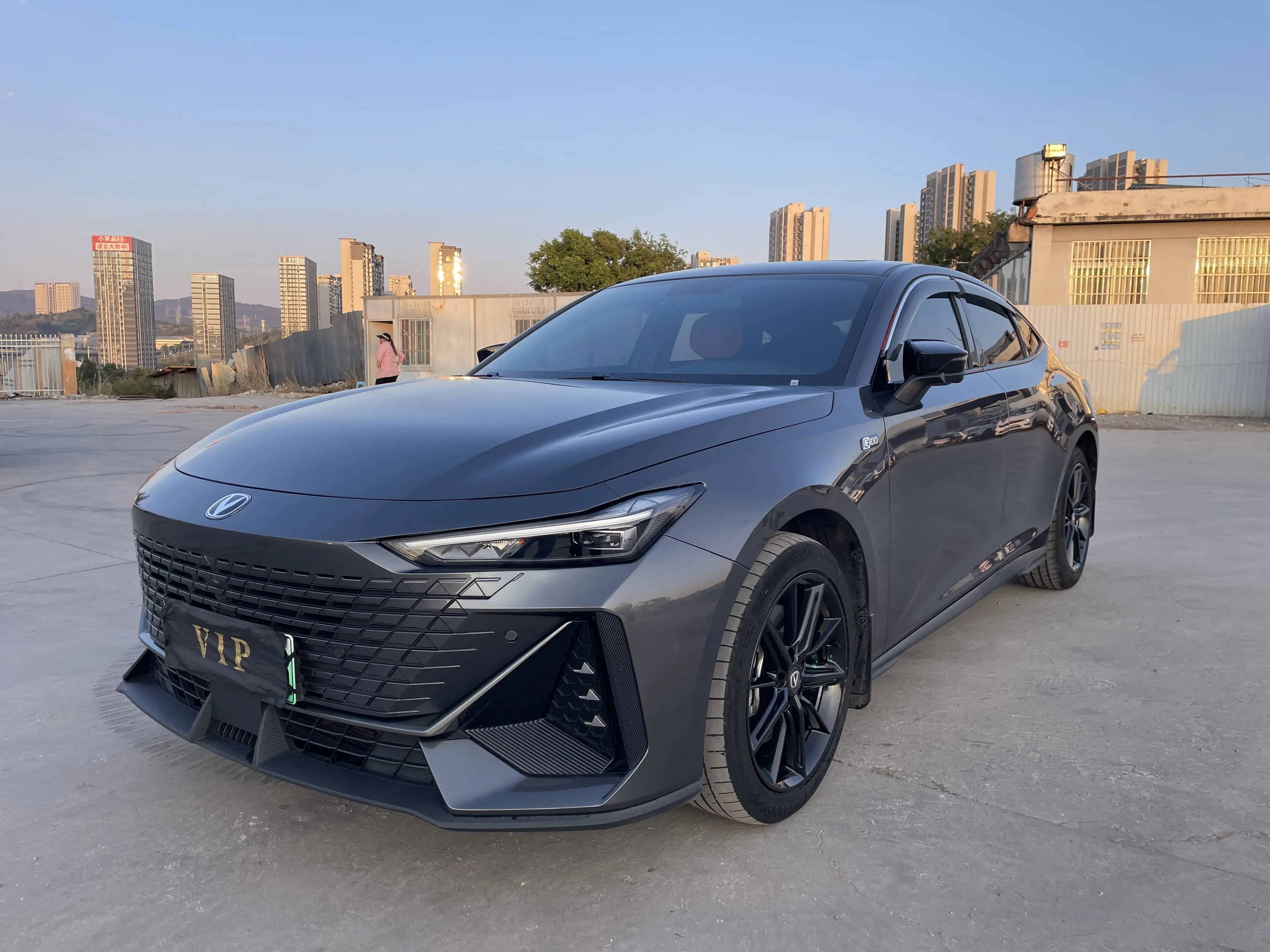 Changan UNI-V