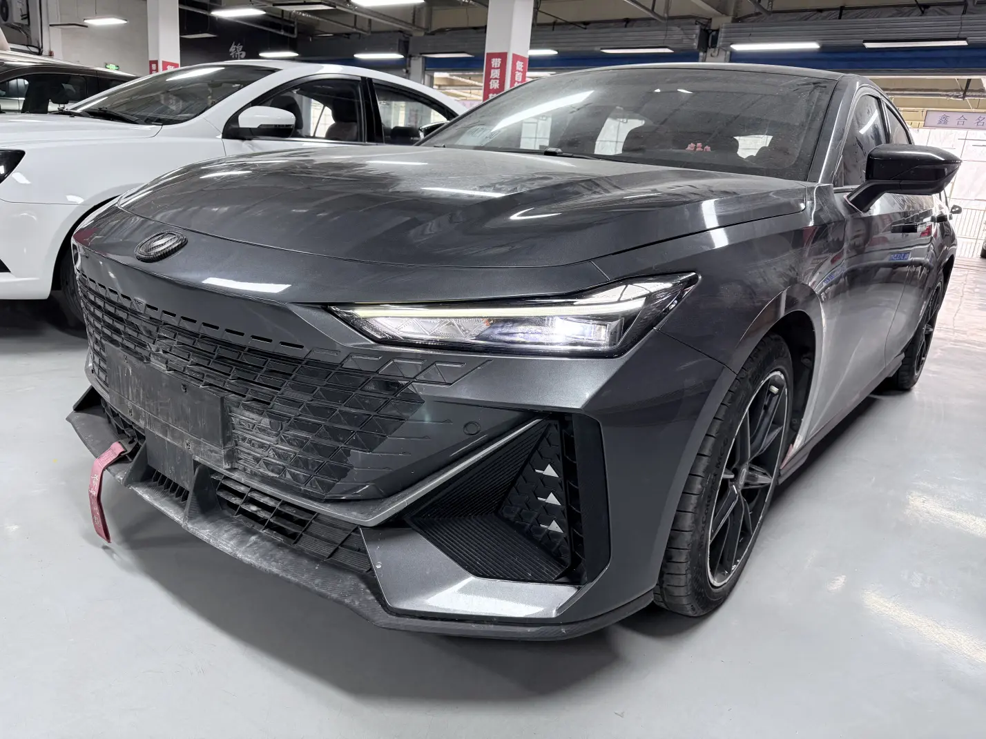Changan UNI-V