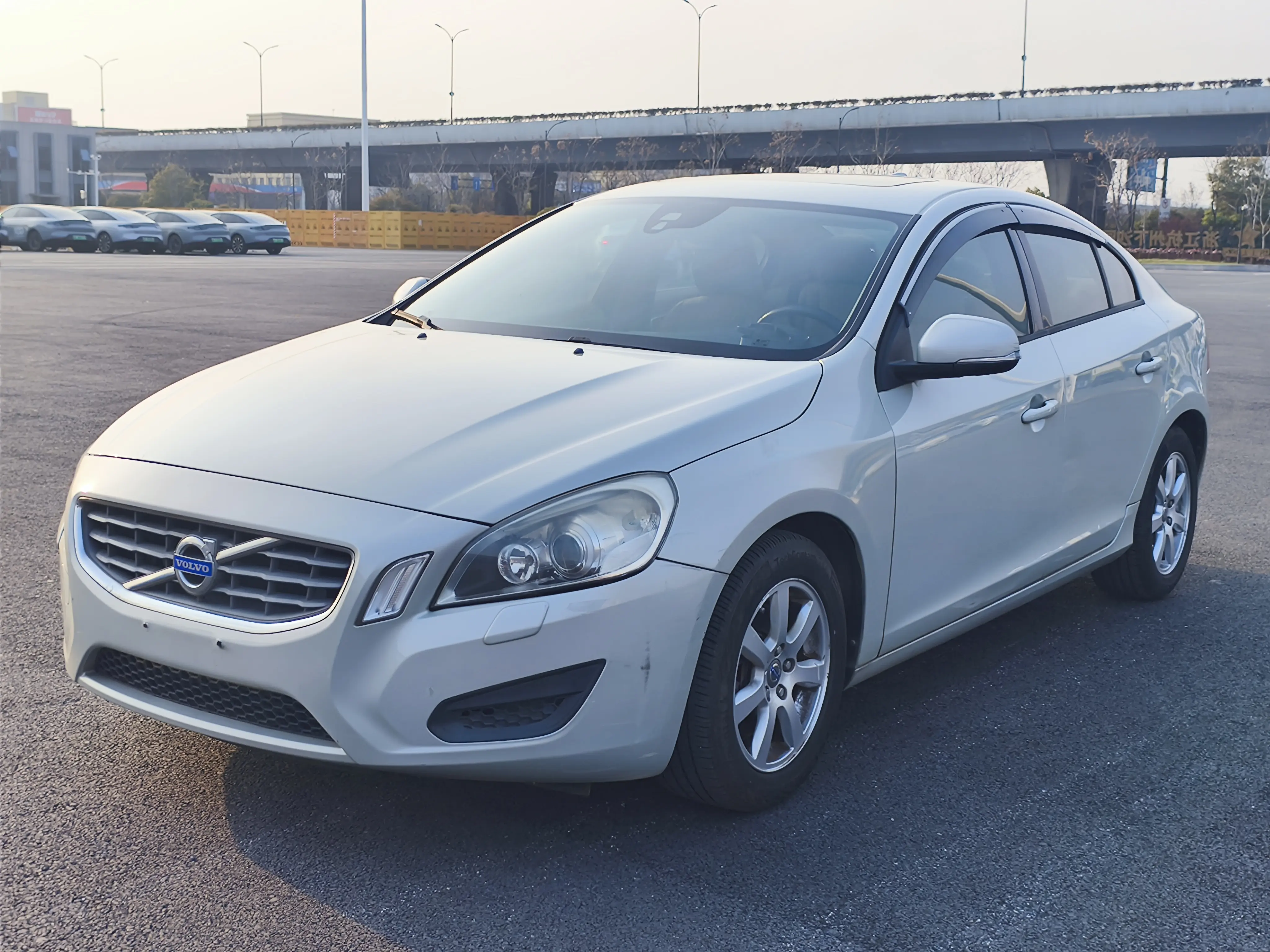 Volvo S60