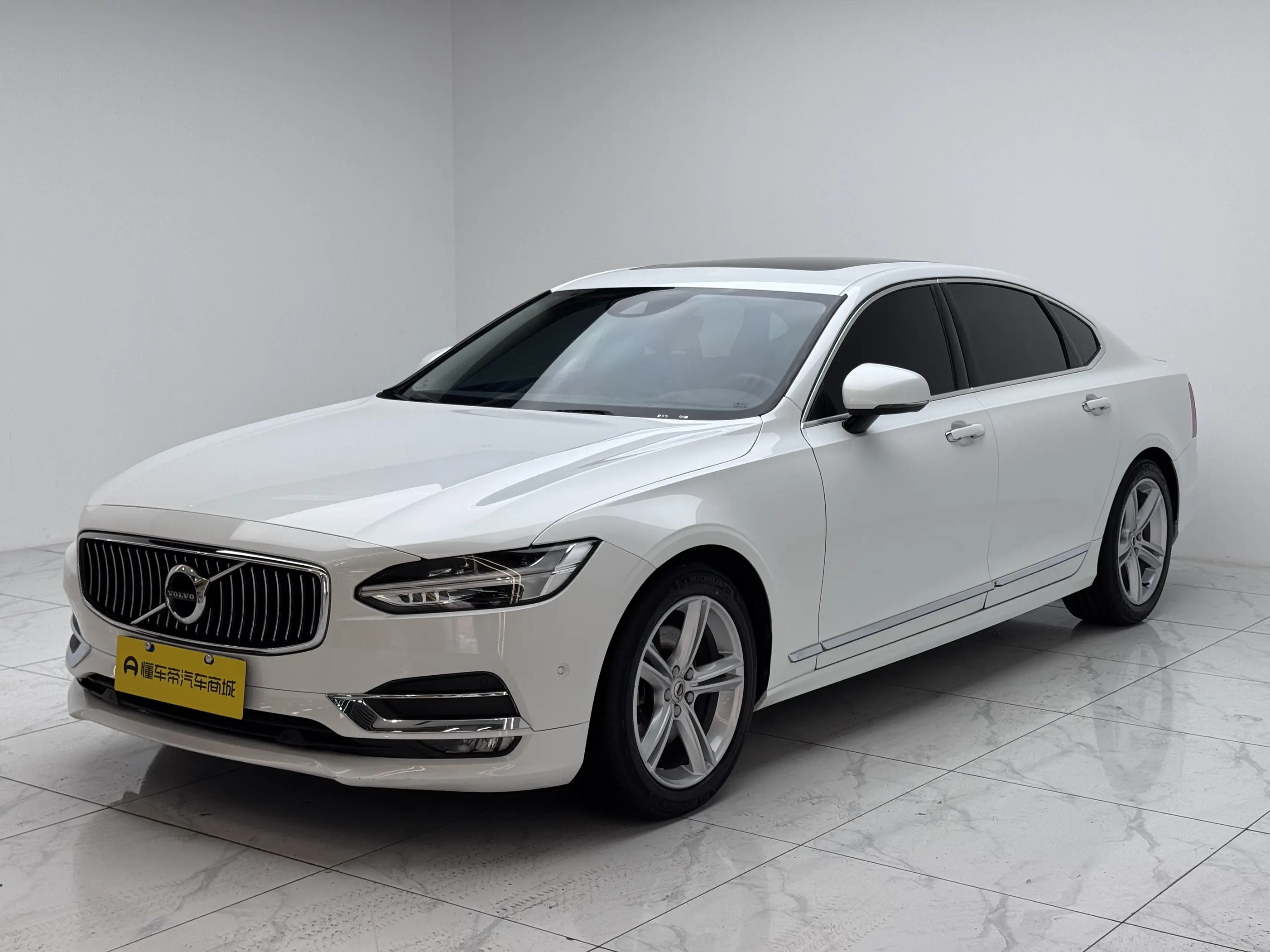Volvo S90
