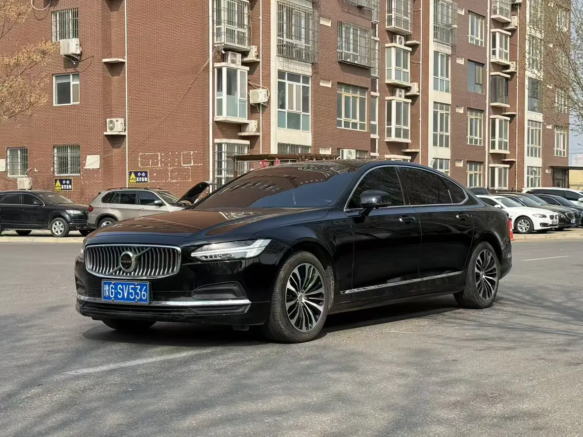 Volvo S90