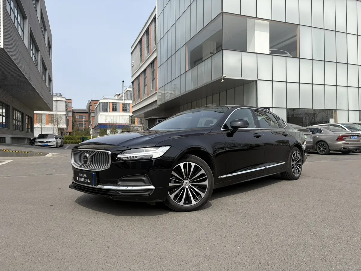 Volvo S90