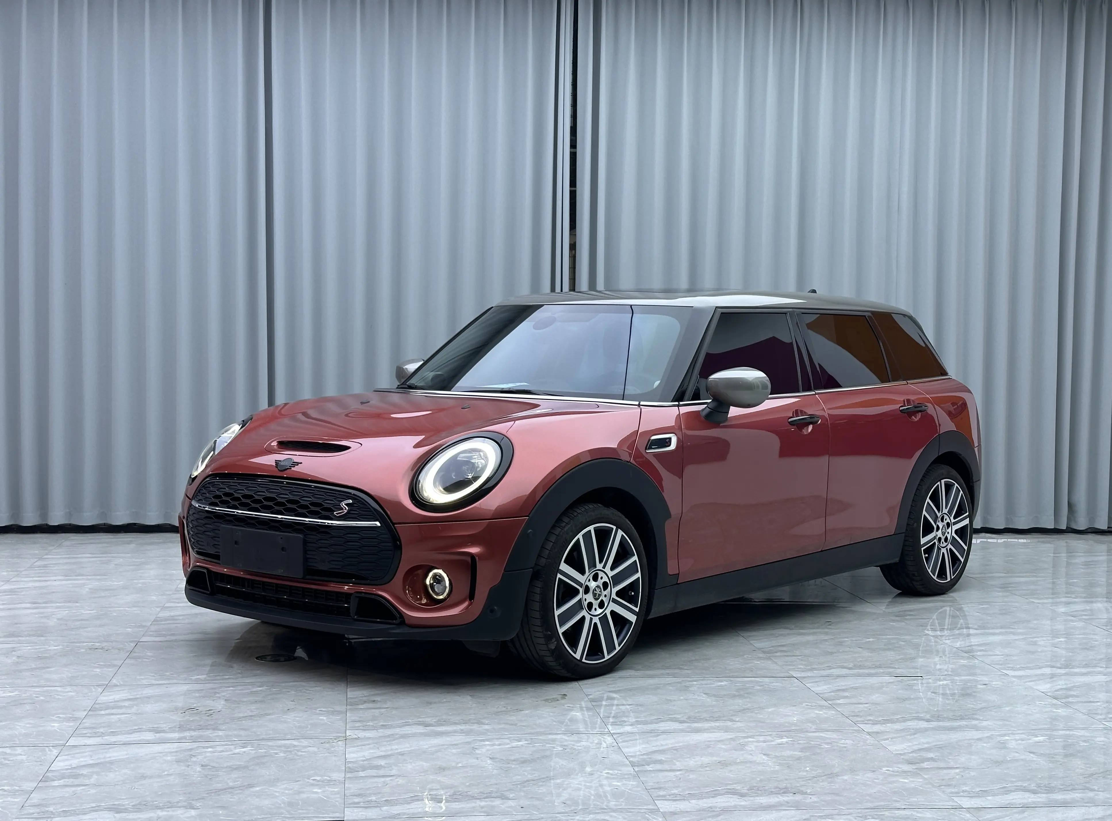 MINI CLUBMAN