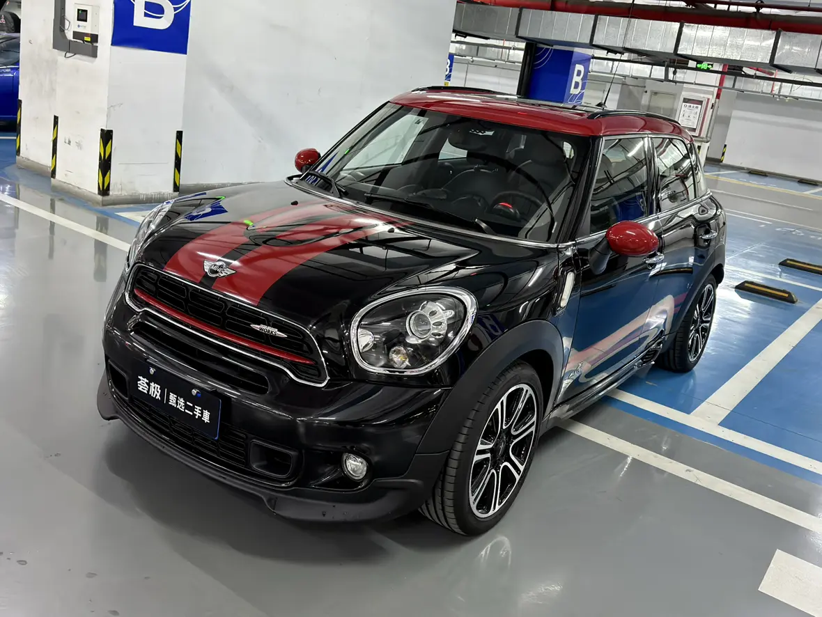 MINI JCW COUNTRYMAN
