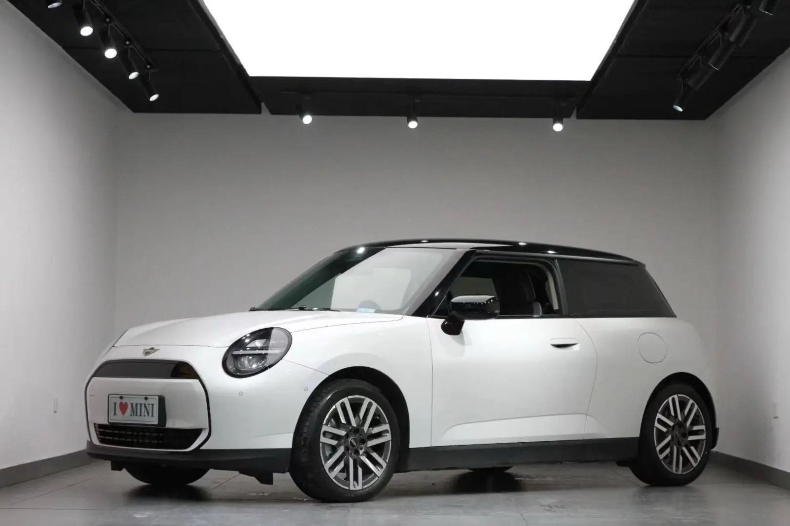 MINI ELECTRIC  COOPER