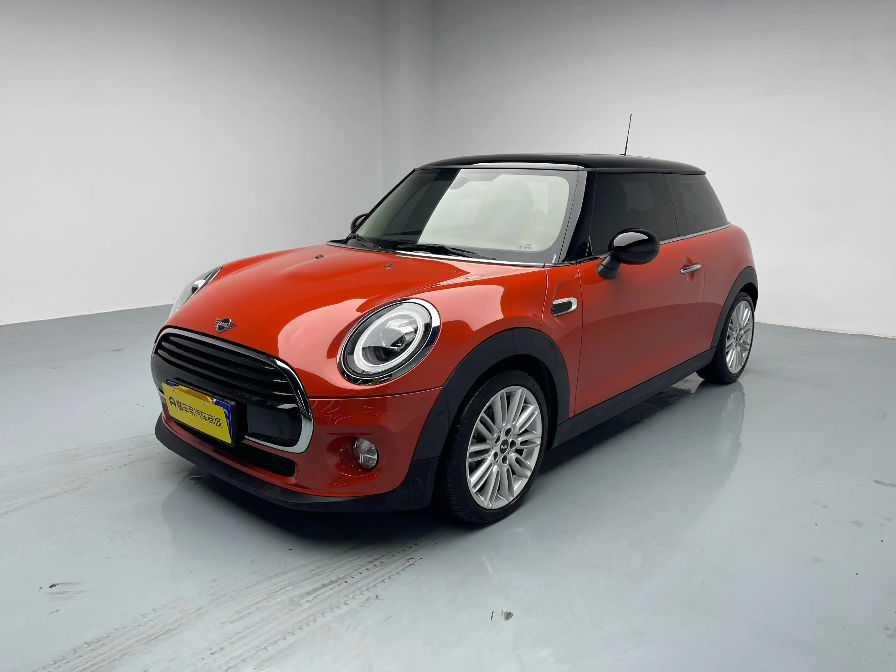 MINI MINI