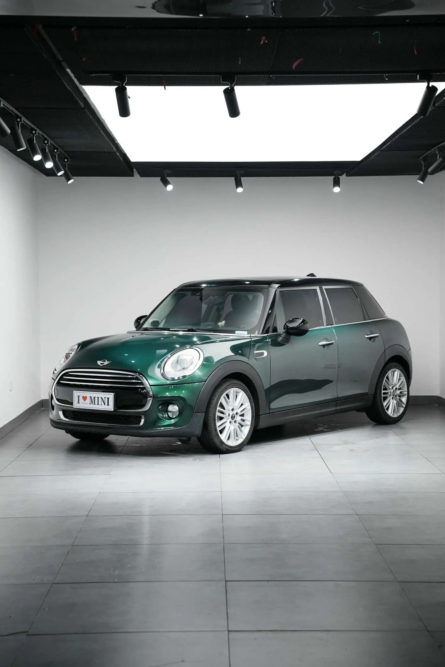 MINI MINI