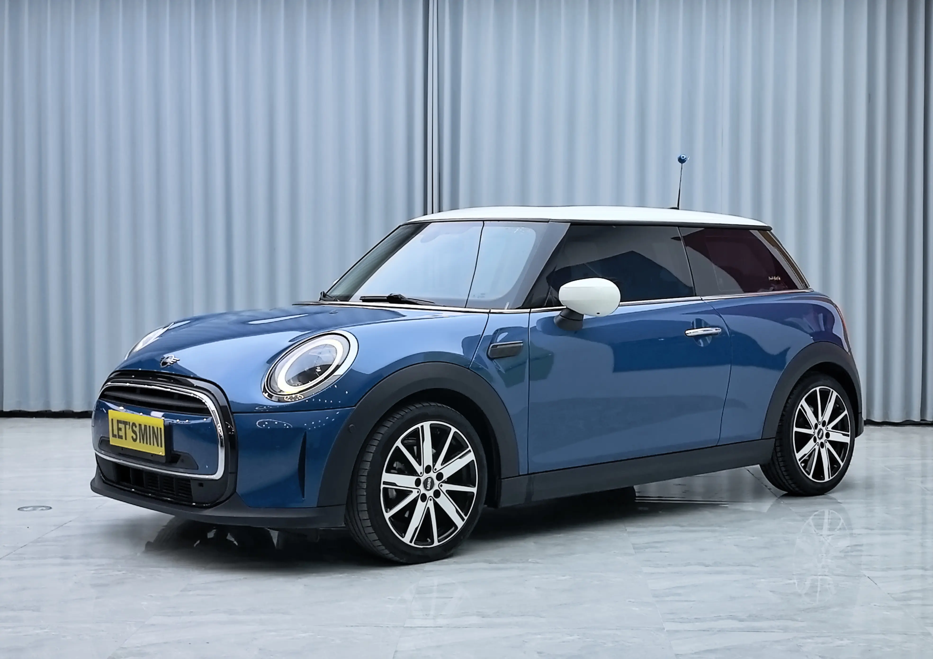 MINI MINI