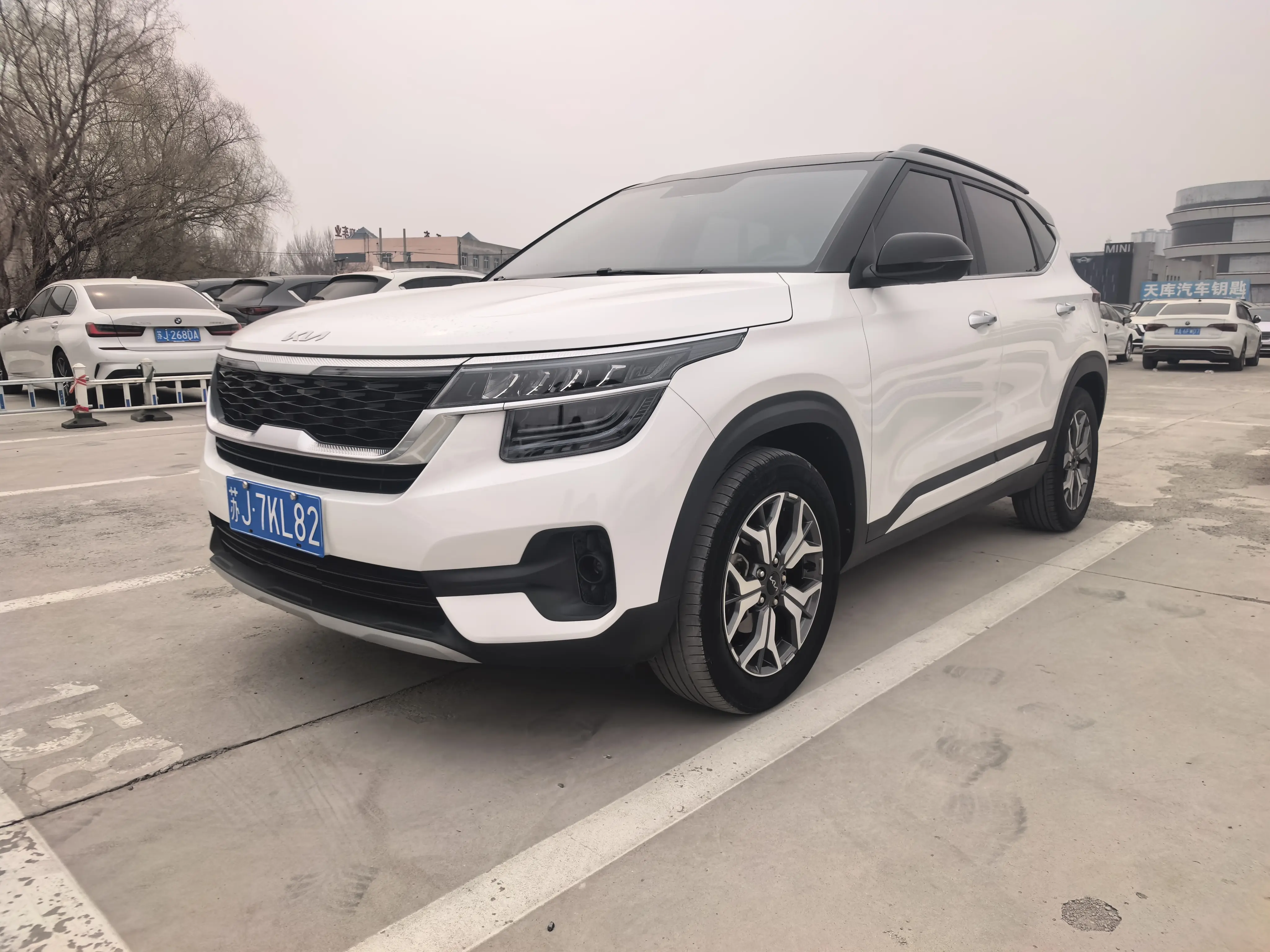 Kia Run proudly