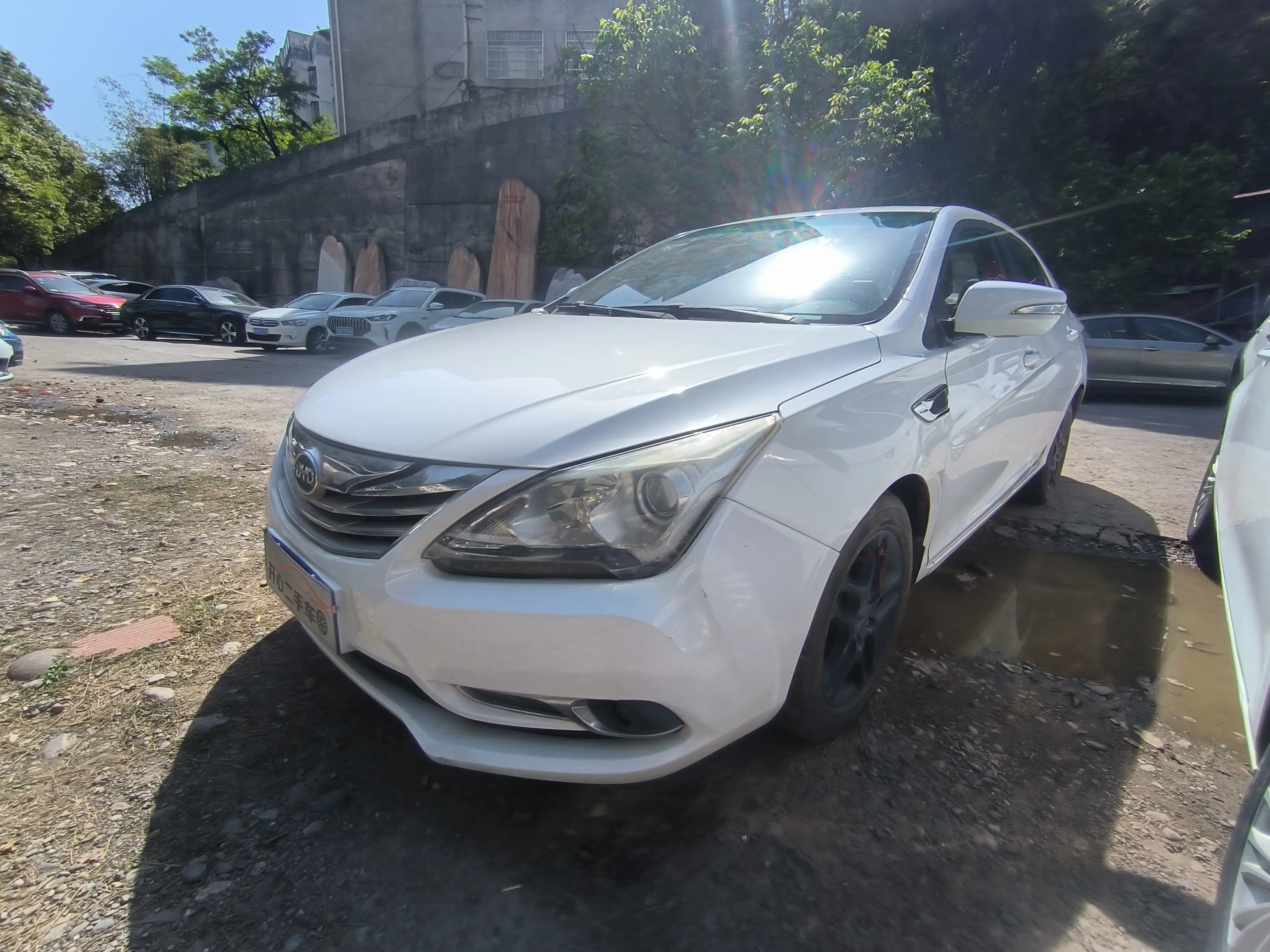 BYD G5