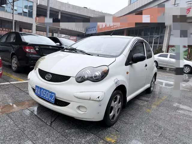 BYD F0