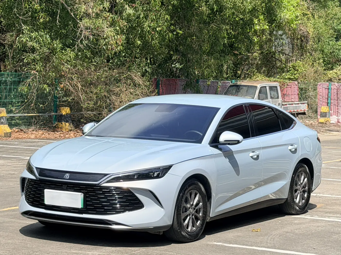 BYD Qin L DM