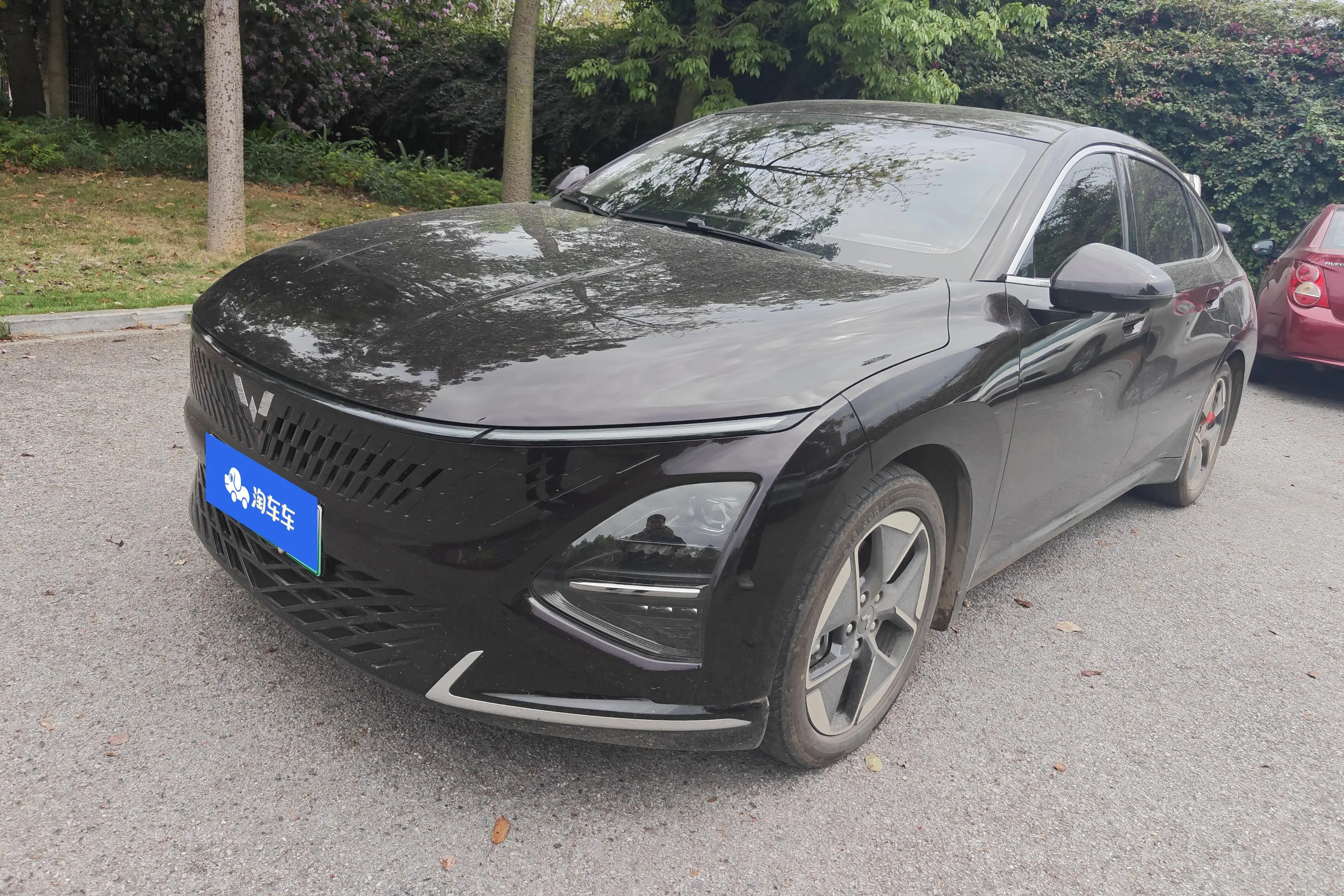 Wuling Starlight PHEV