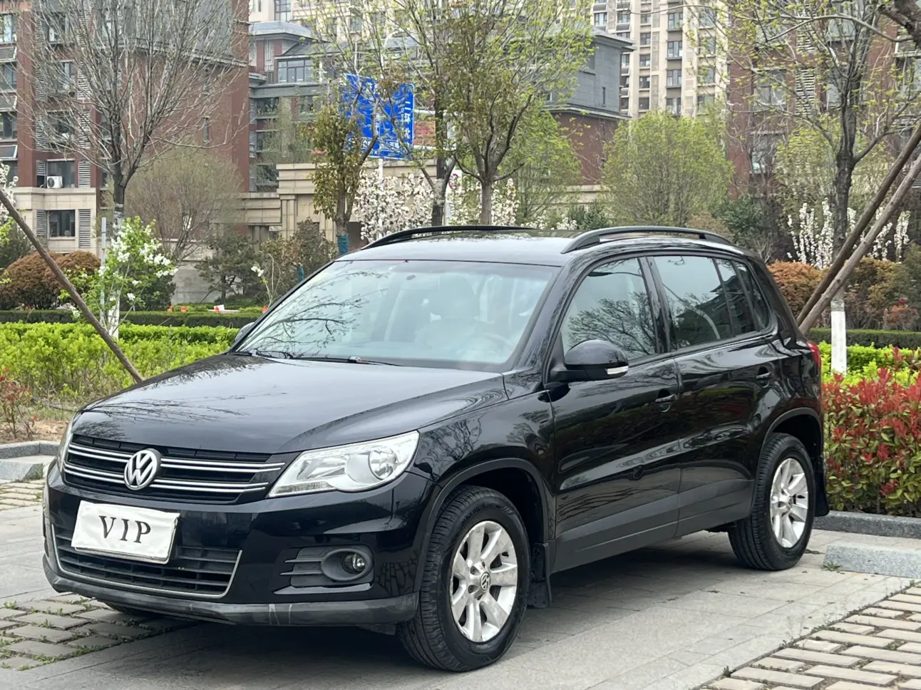 Volkswagen Tiguan (Tharu)