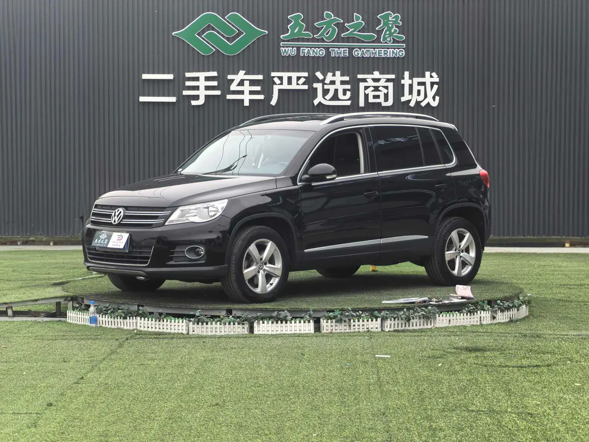 Volkswagen Tiguan (Tharu)