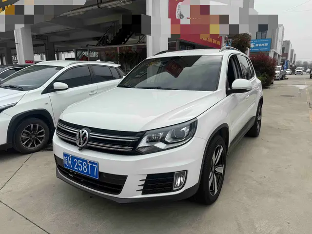 Volkswagen Tiguan (Tharu)