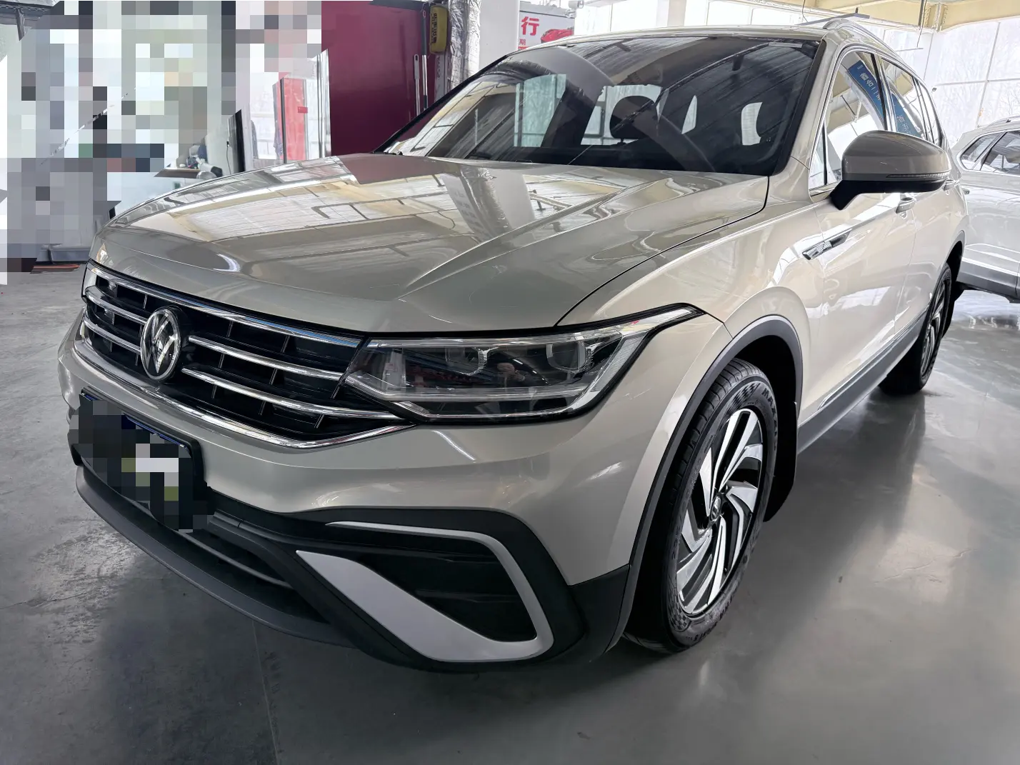 Volkswagen Tiguan L