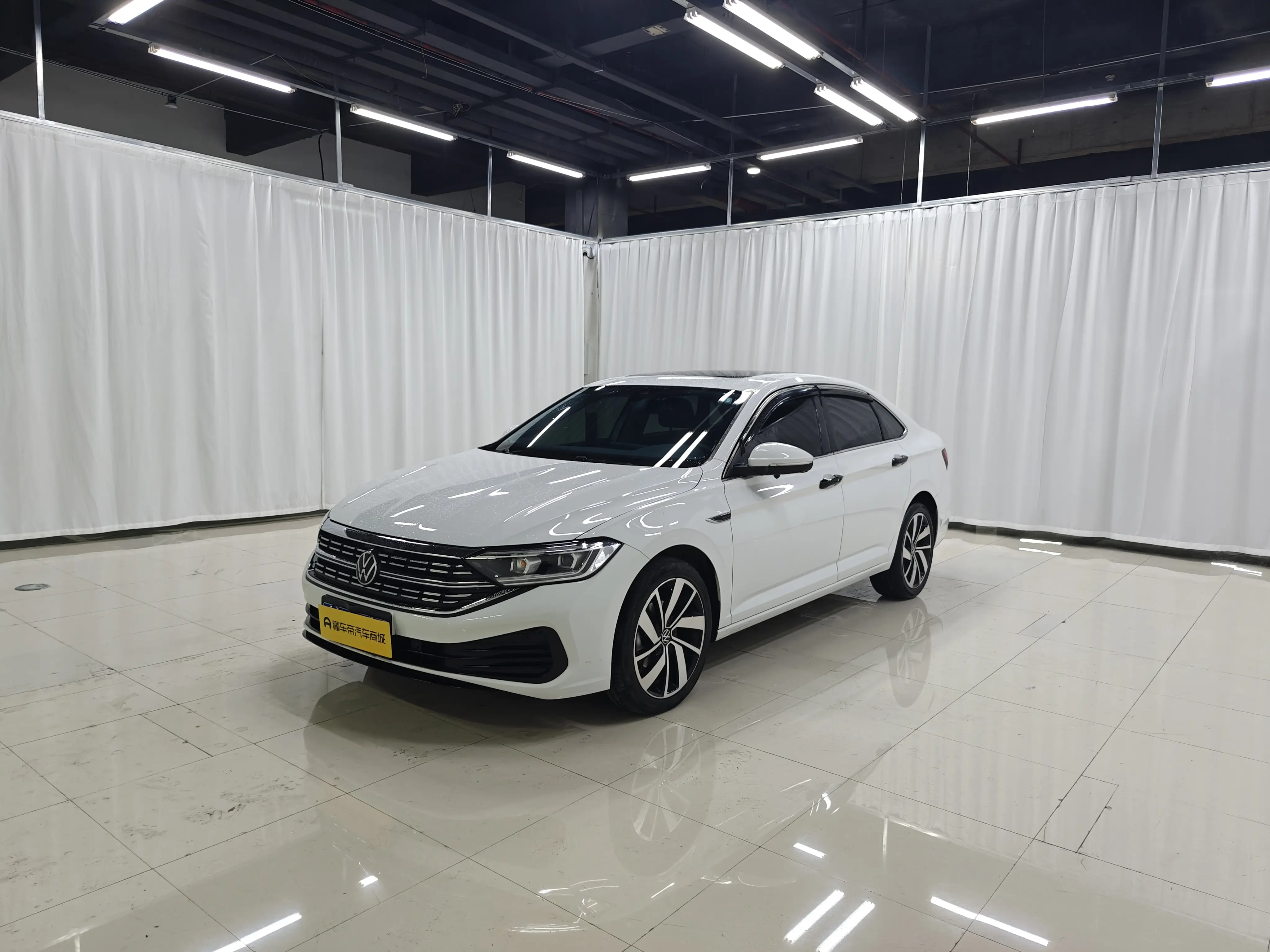 Volkswagen Sagitar