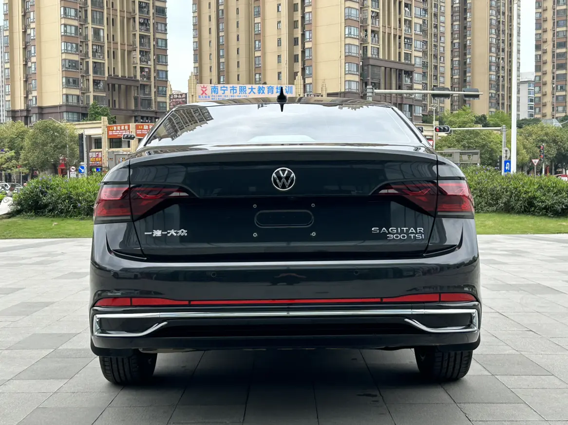 Volkswagen Sagitar
