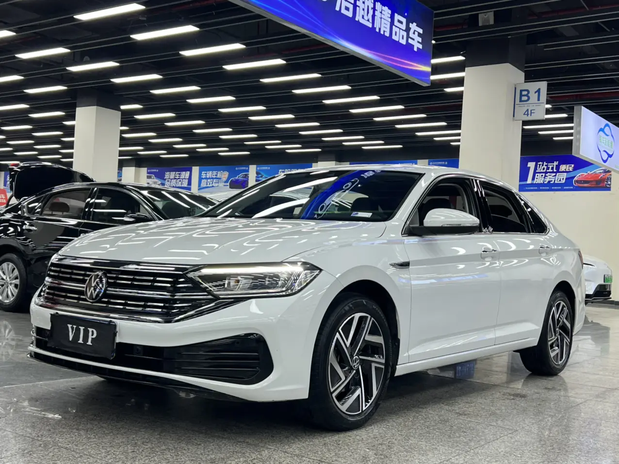 Volkswagen Sagitar
