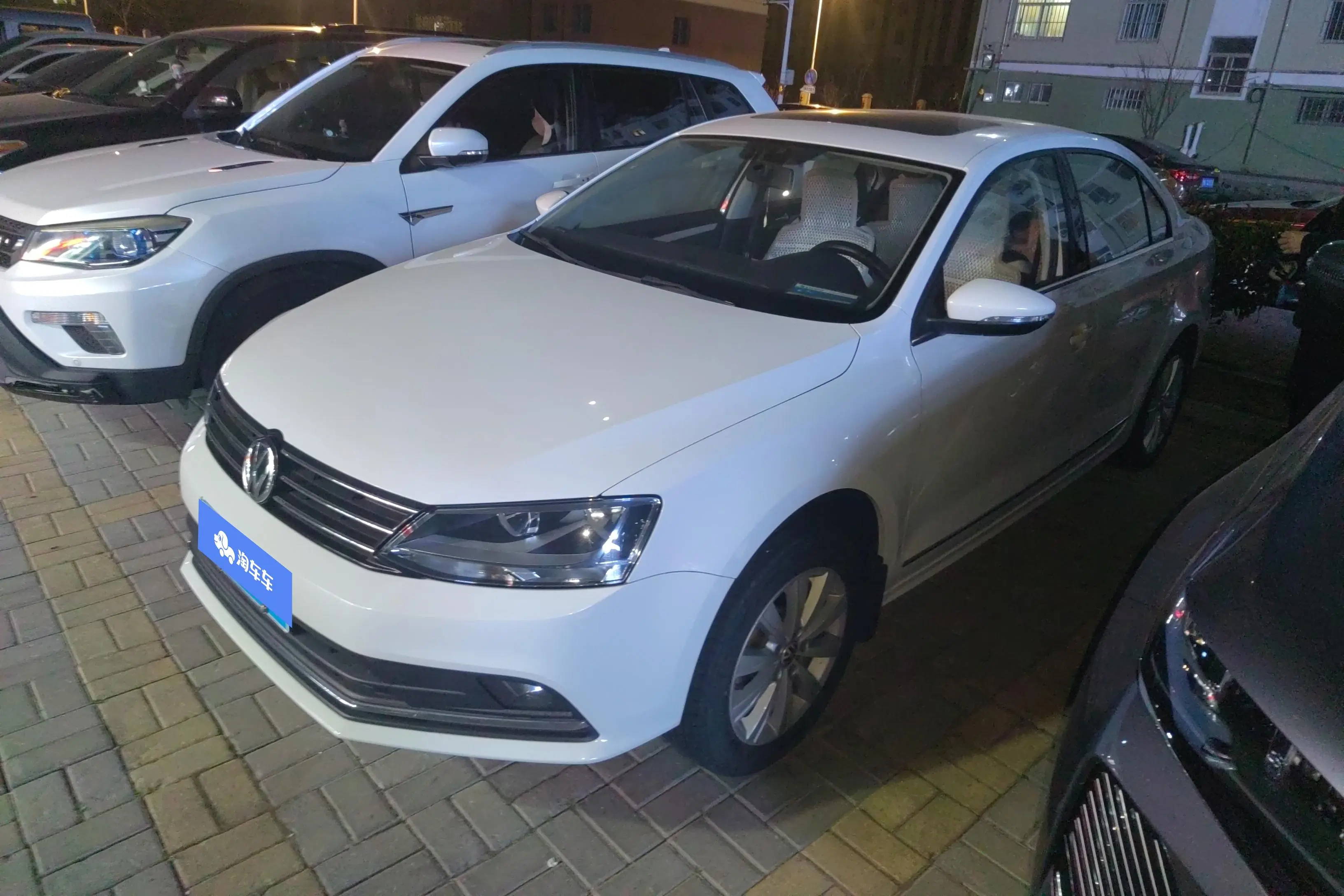 Volkswagen Sagitar