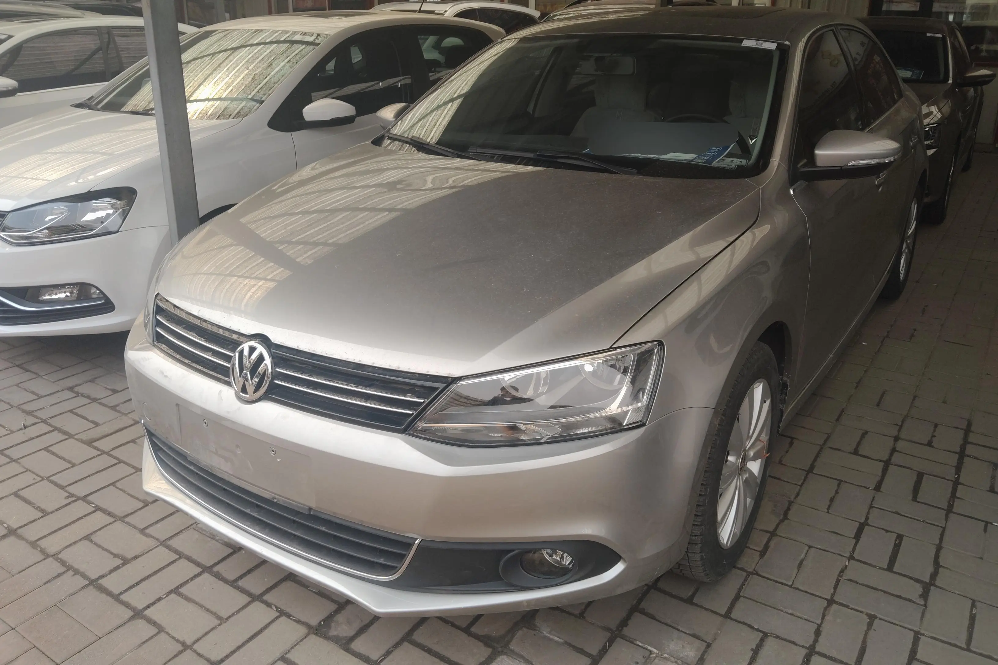 Volkswagen Sagitar