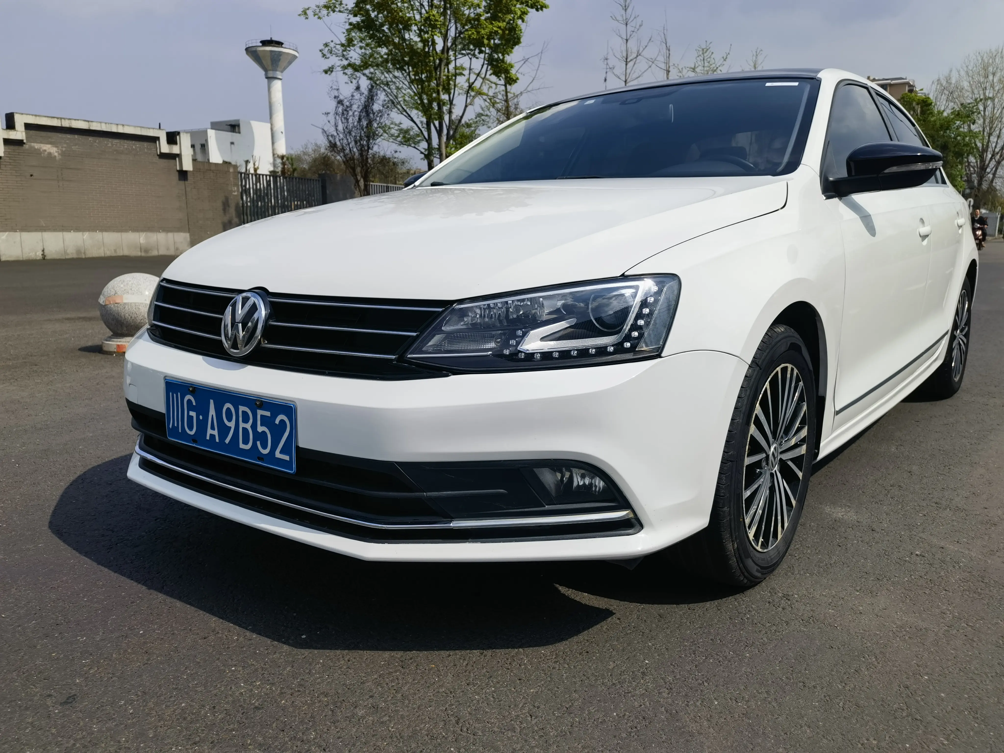 Volkswagen Sagitar
