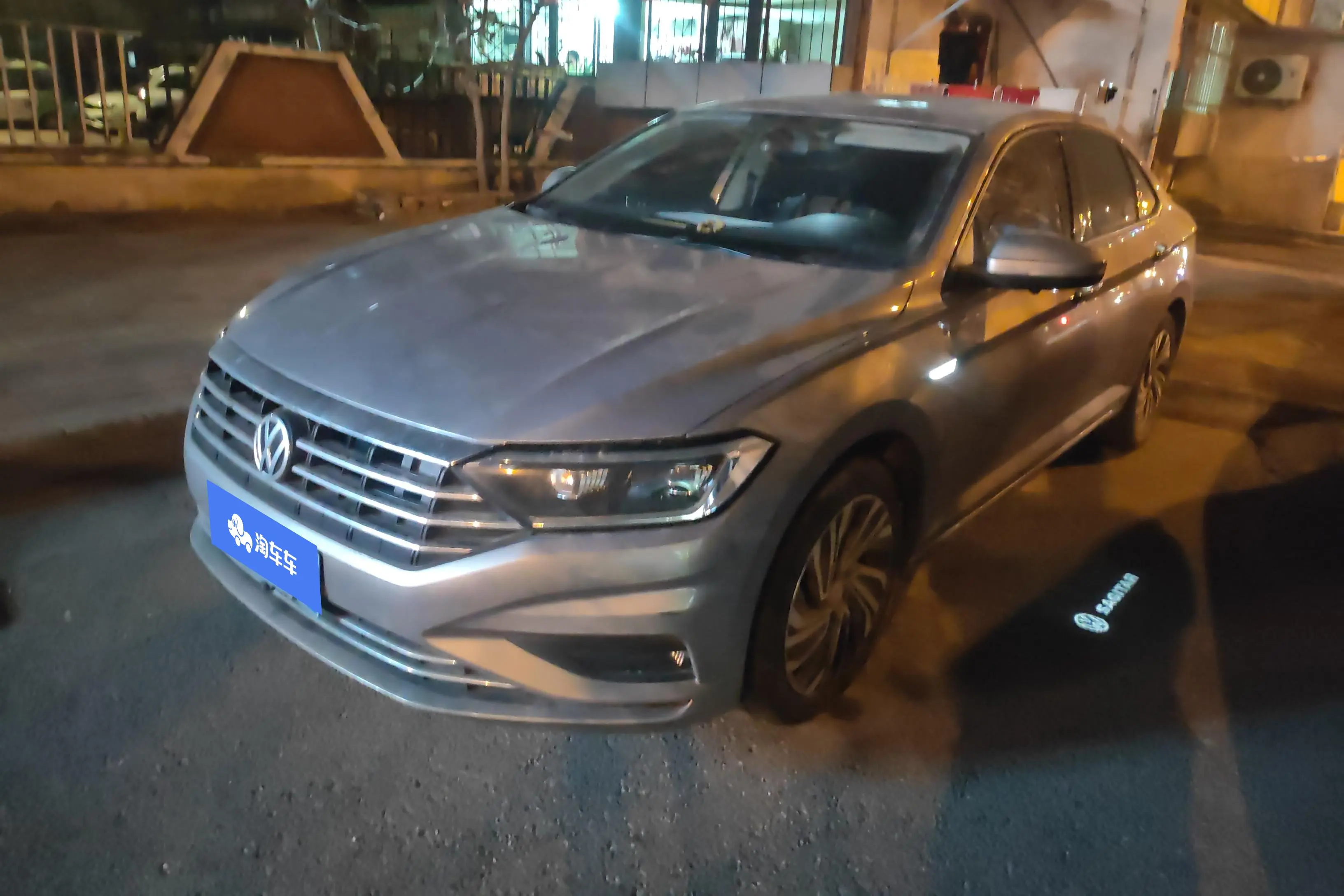 Volkswagen Sagitar