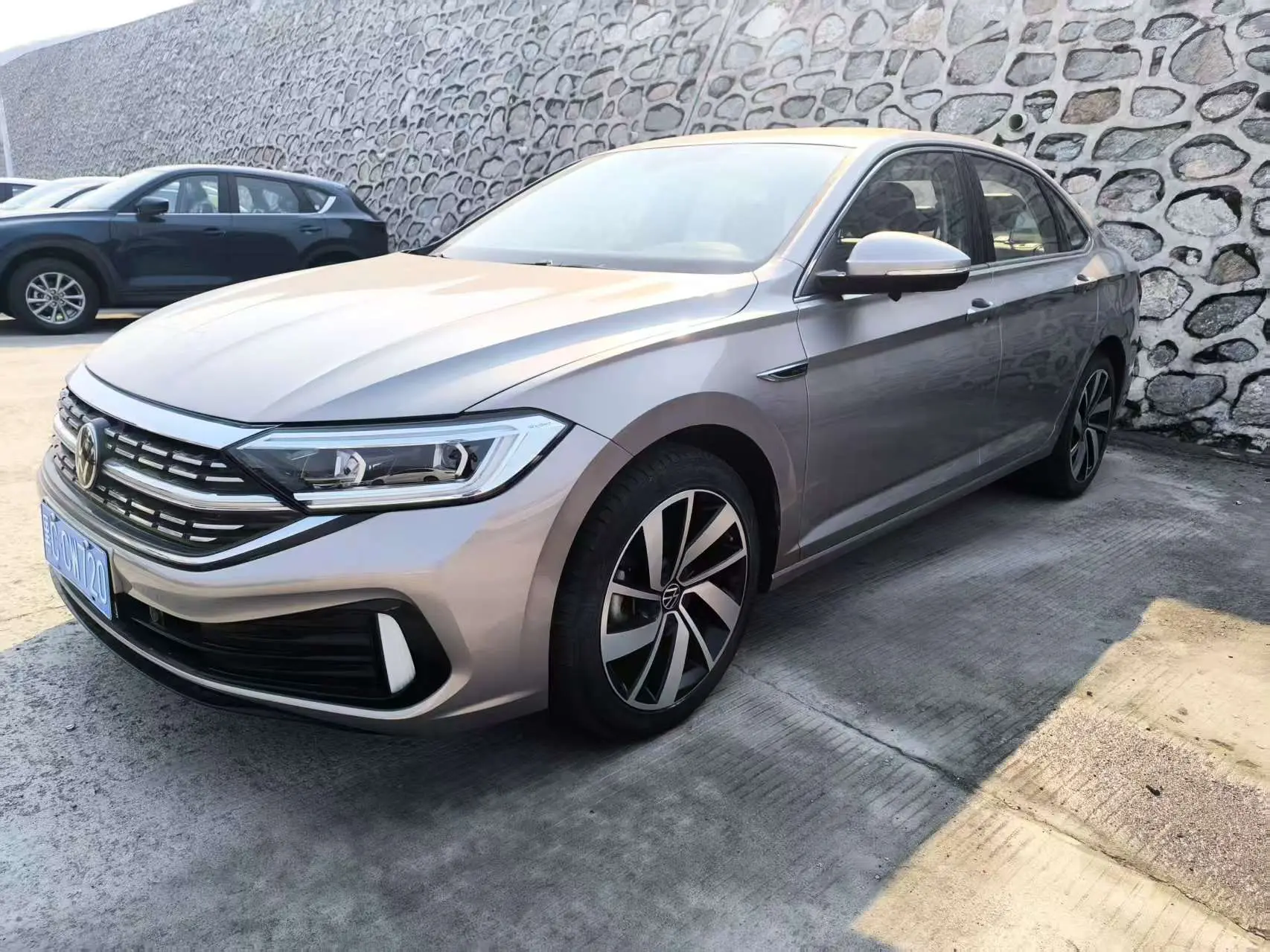 Volkswagen Sagitar