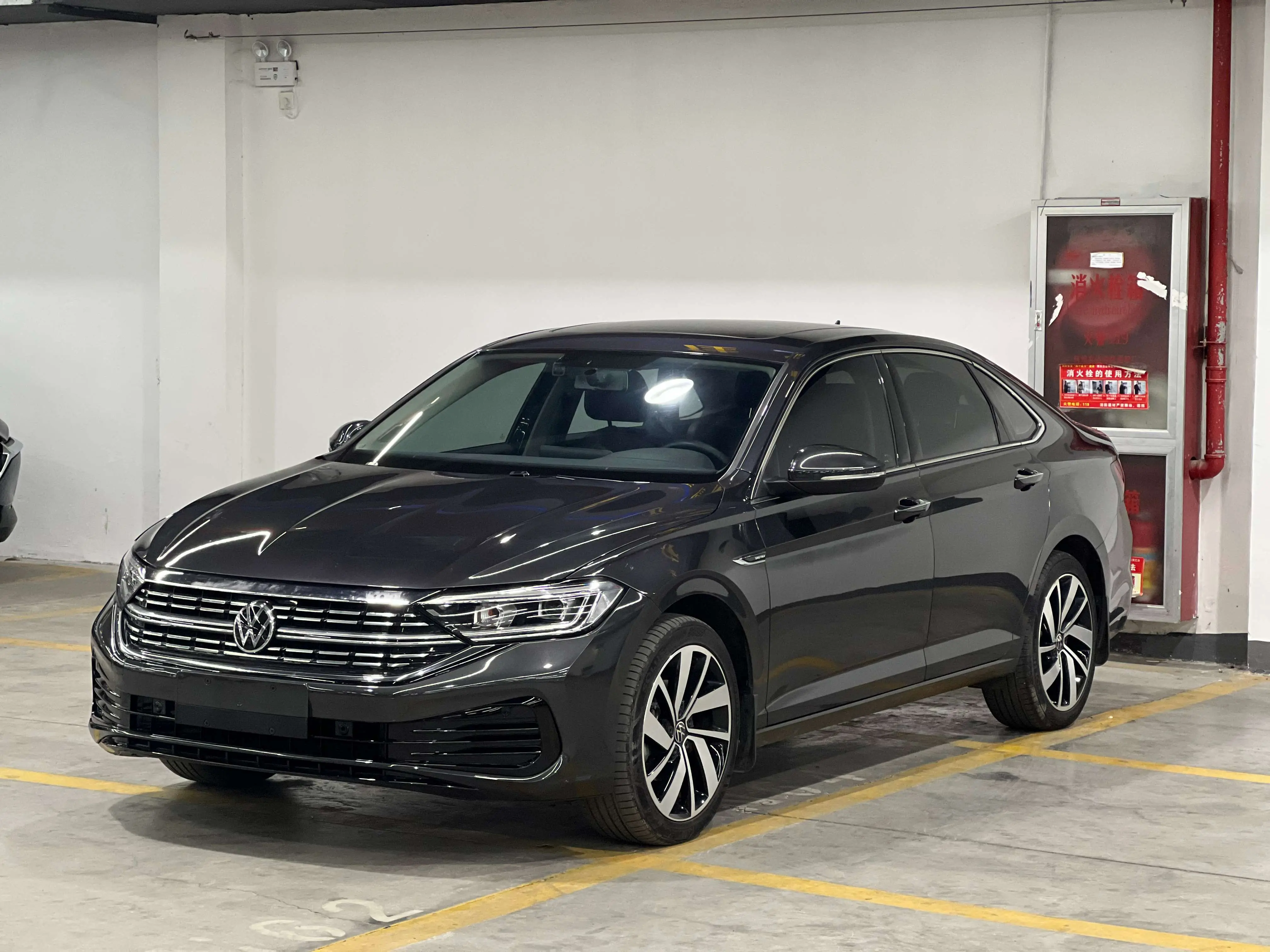 Volkswagen Sagitar