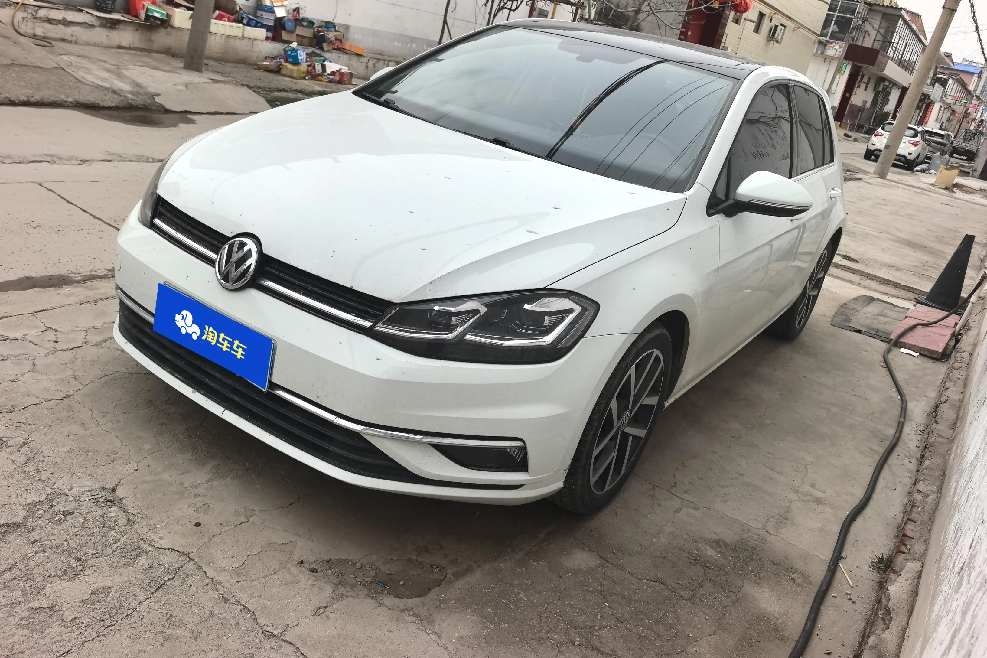 Volkswagen Golf