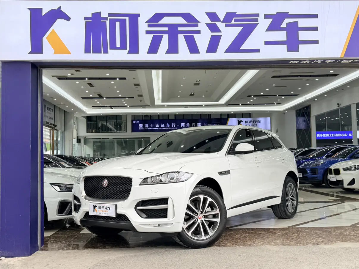 Jaguar F-PACE