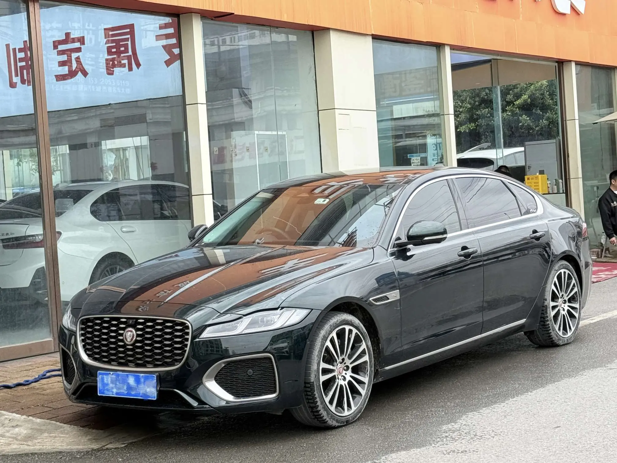 Jaguar XFL