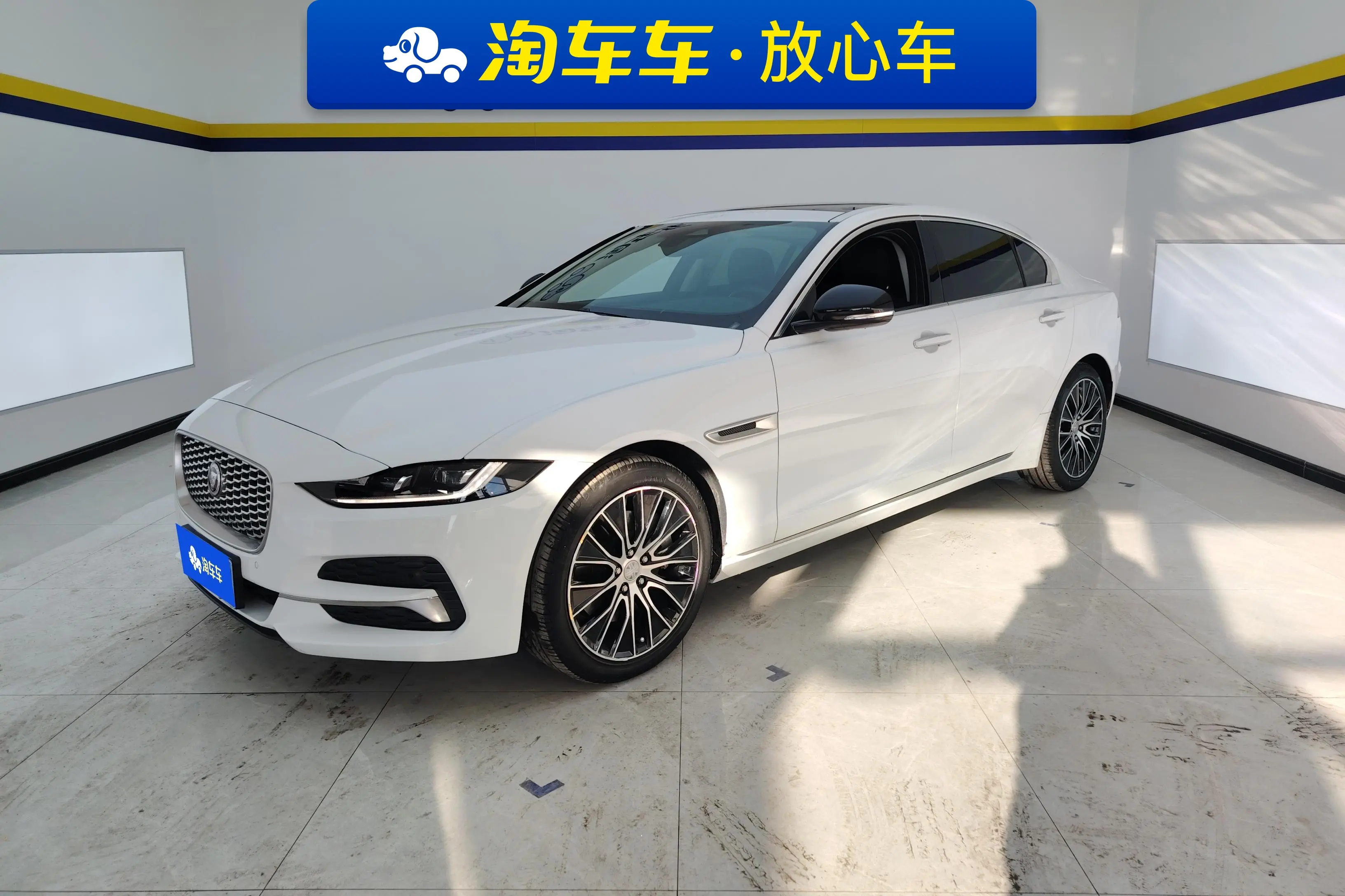 Jaguar XEL