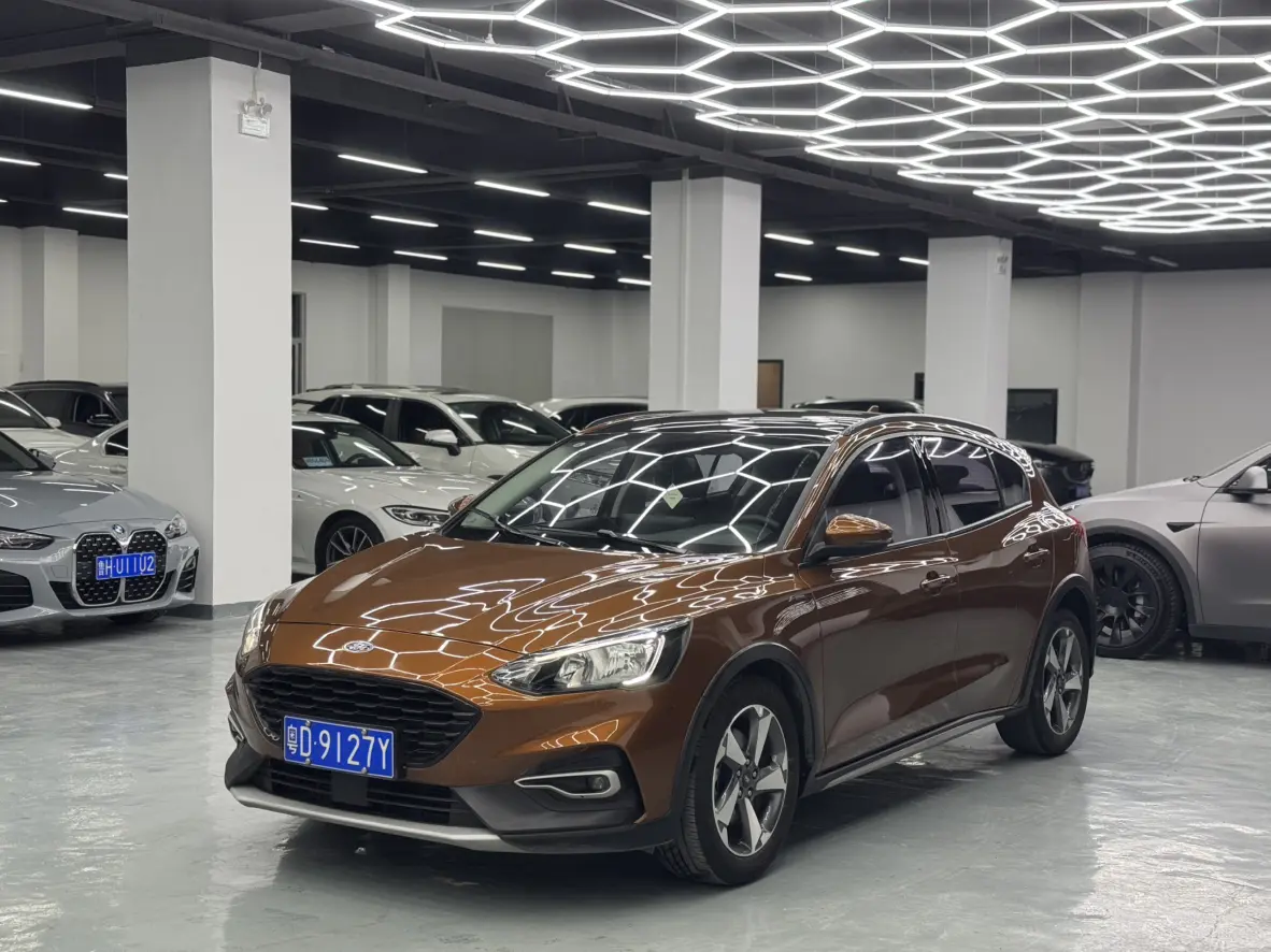 Ford Fox Active