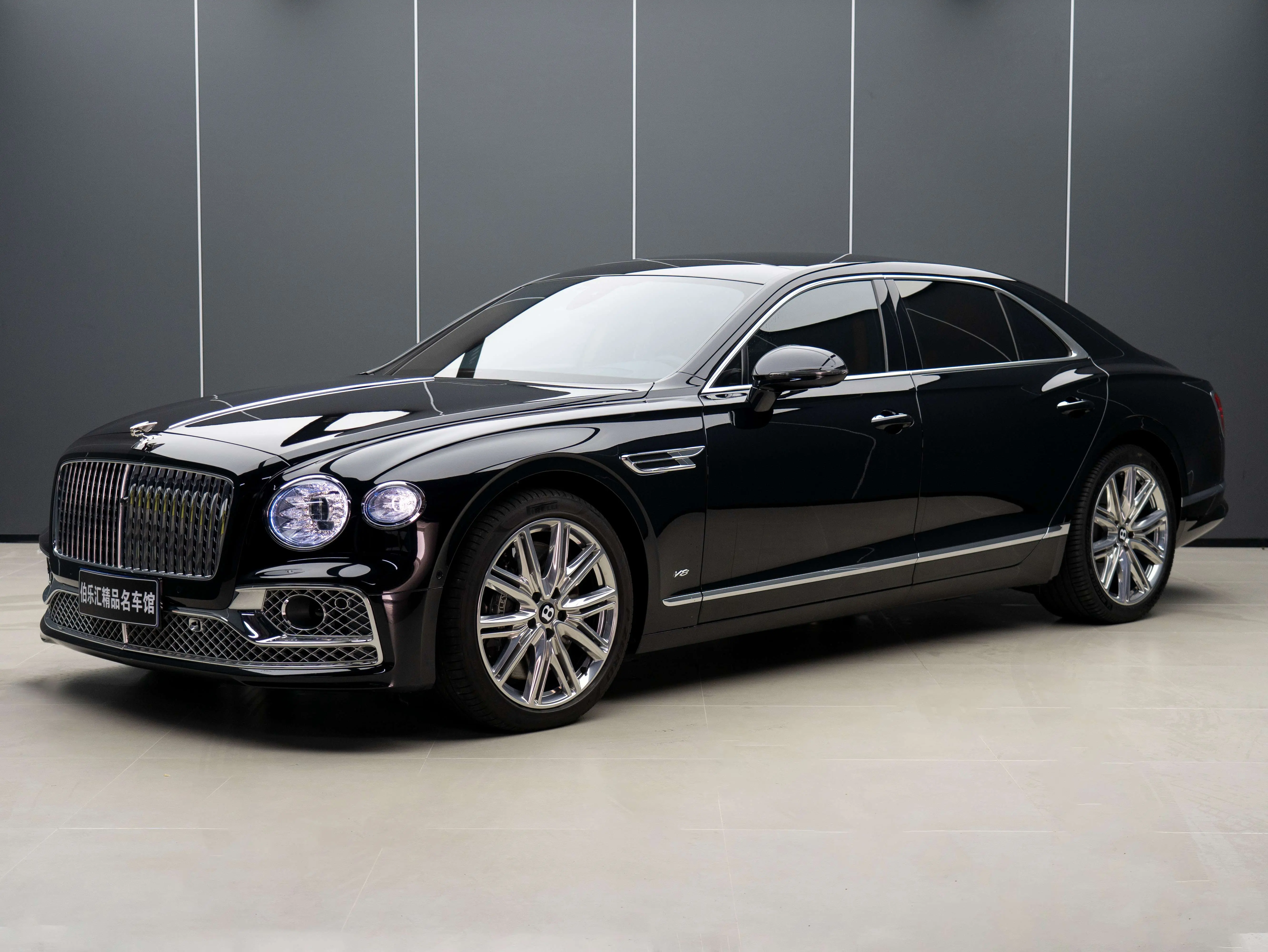 Bentley Galloping