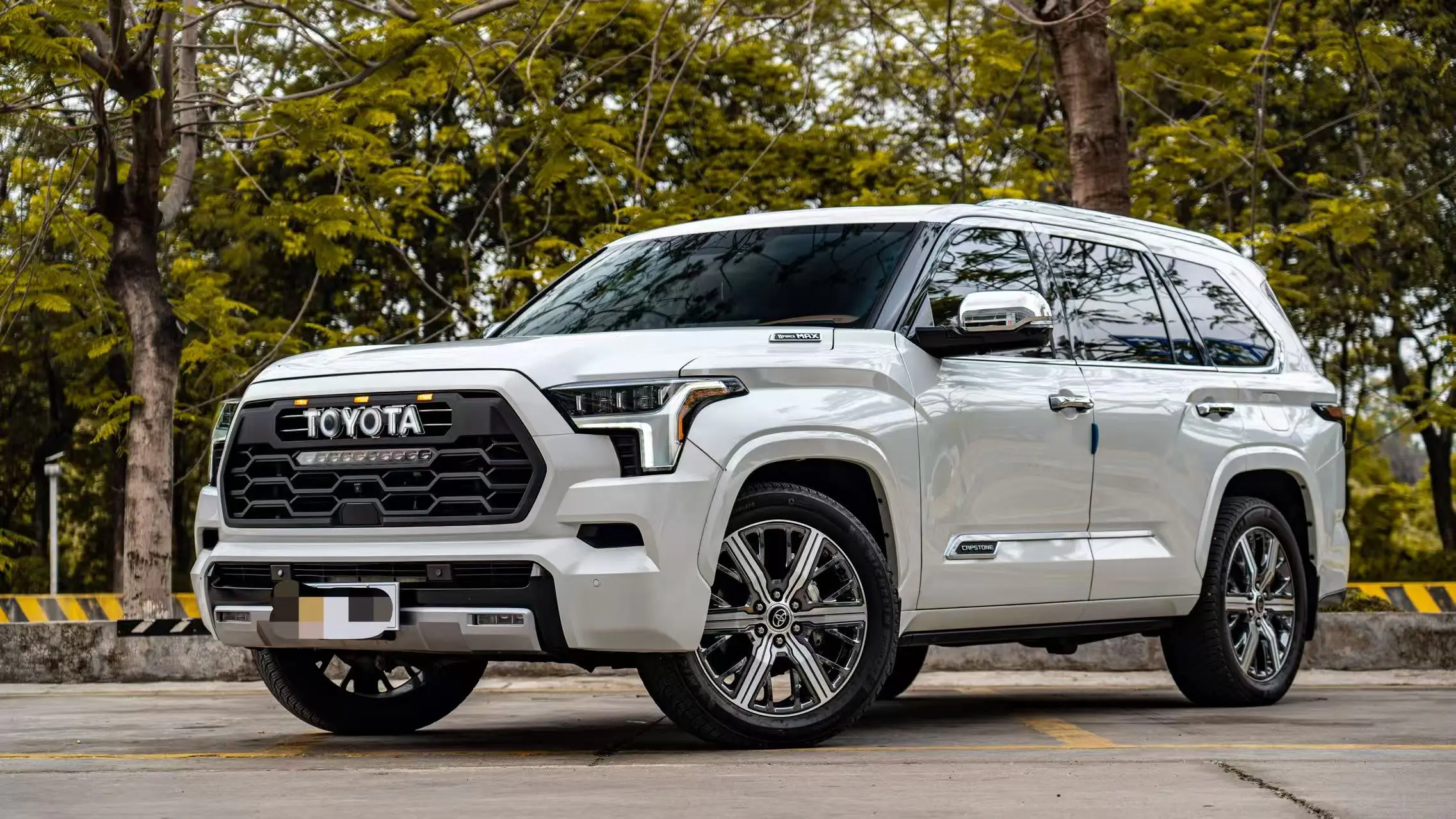 Toyota Sequoia