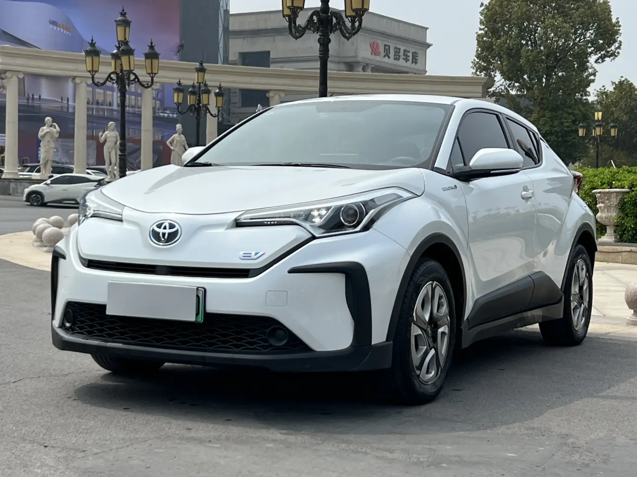 Toyota C-HR EV