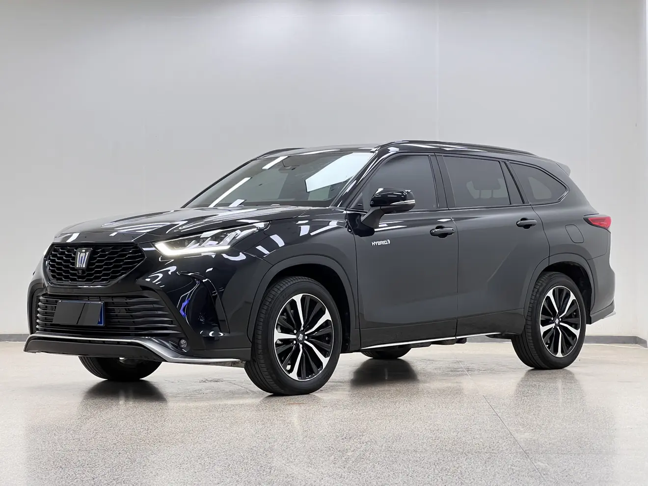 Toyota Crown Kluger