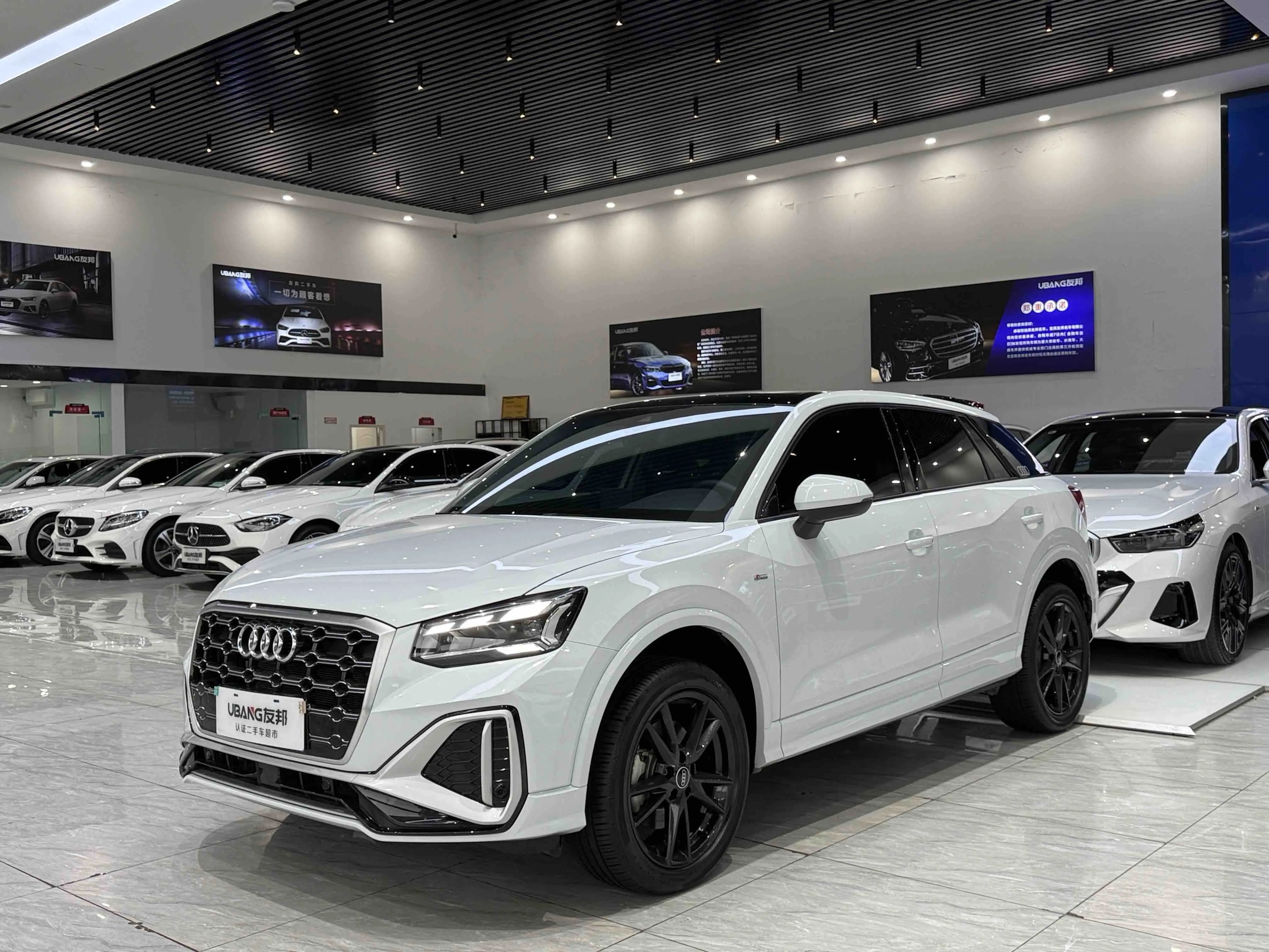 Audi Q2L