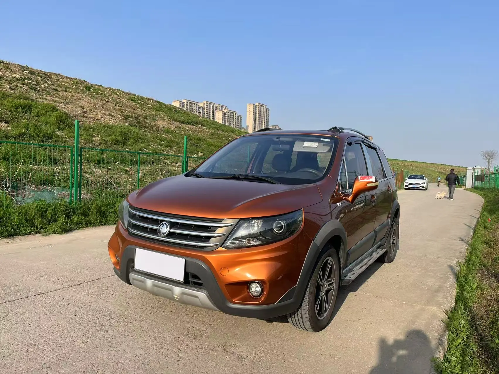 Forthing Jingyi X5