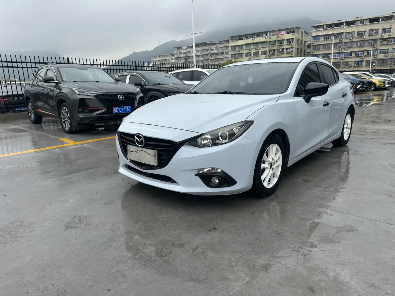 Mazda Axela