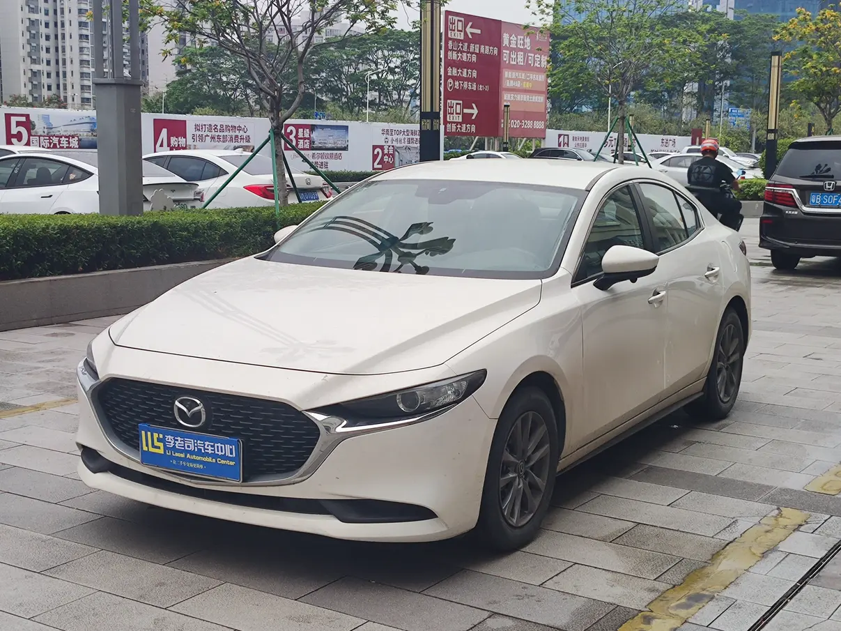 Mazda Axela