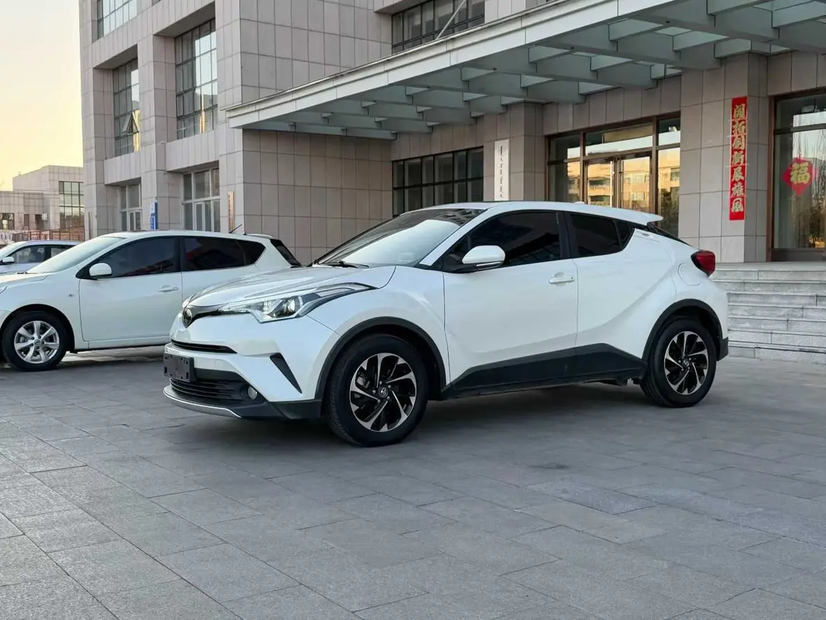 Toyota C-HR Hybrid
