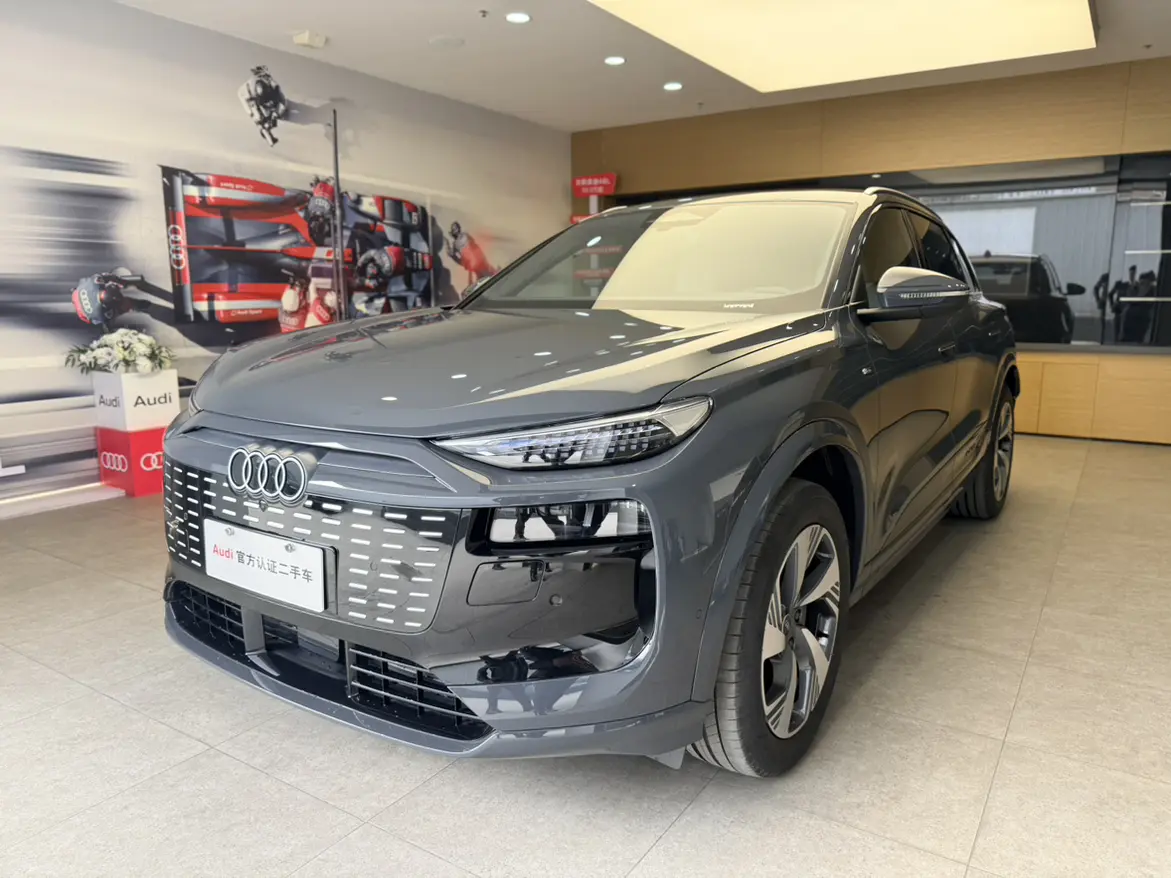 Audi Q6L e-tron