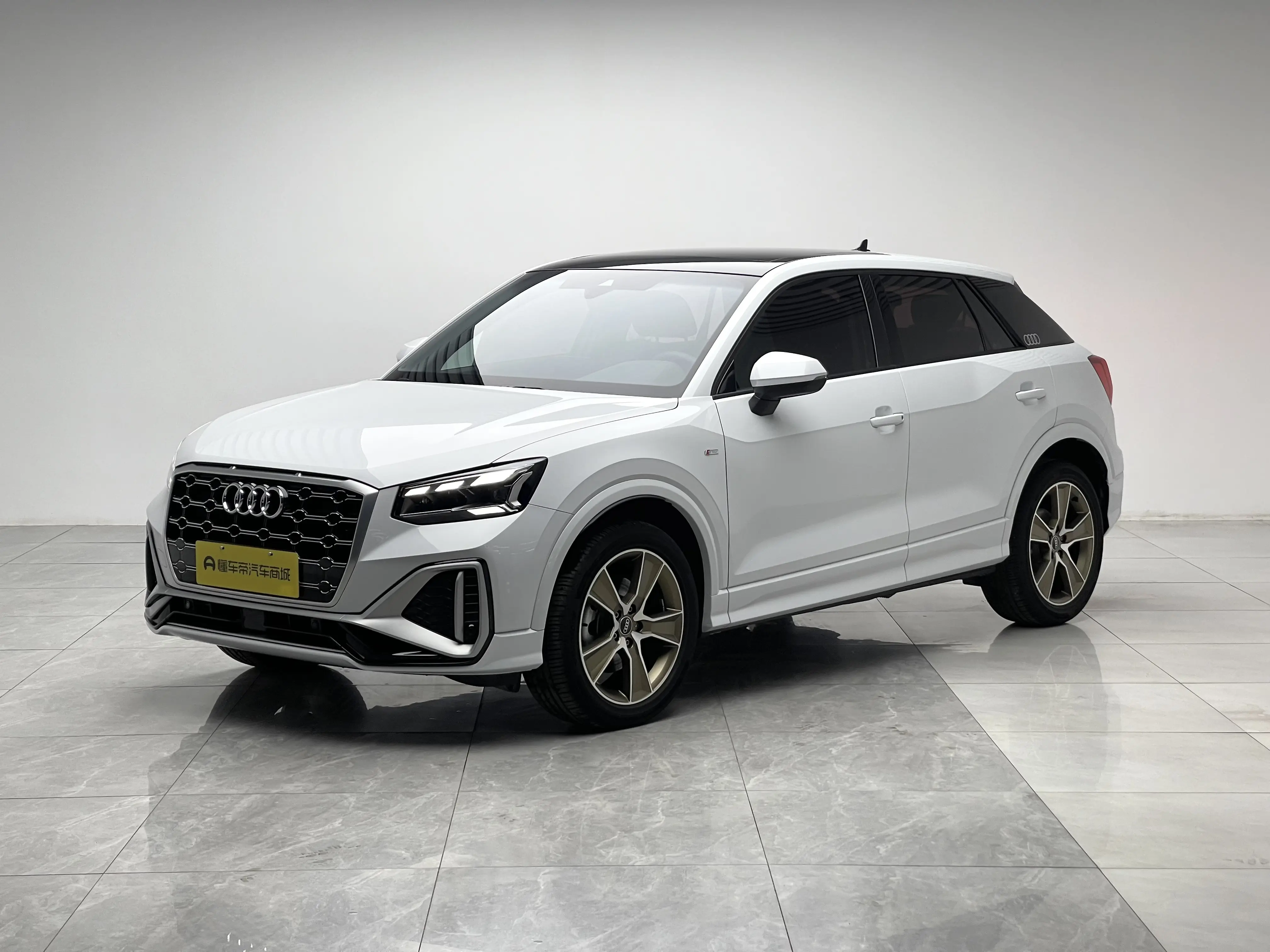 Audi Q2L