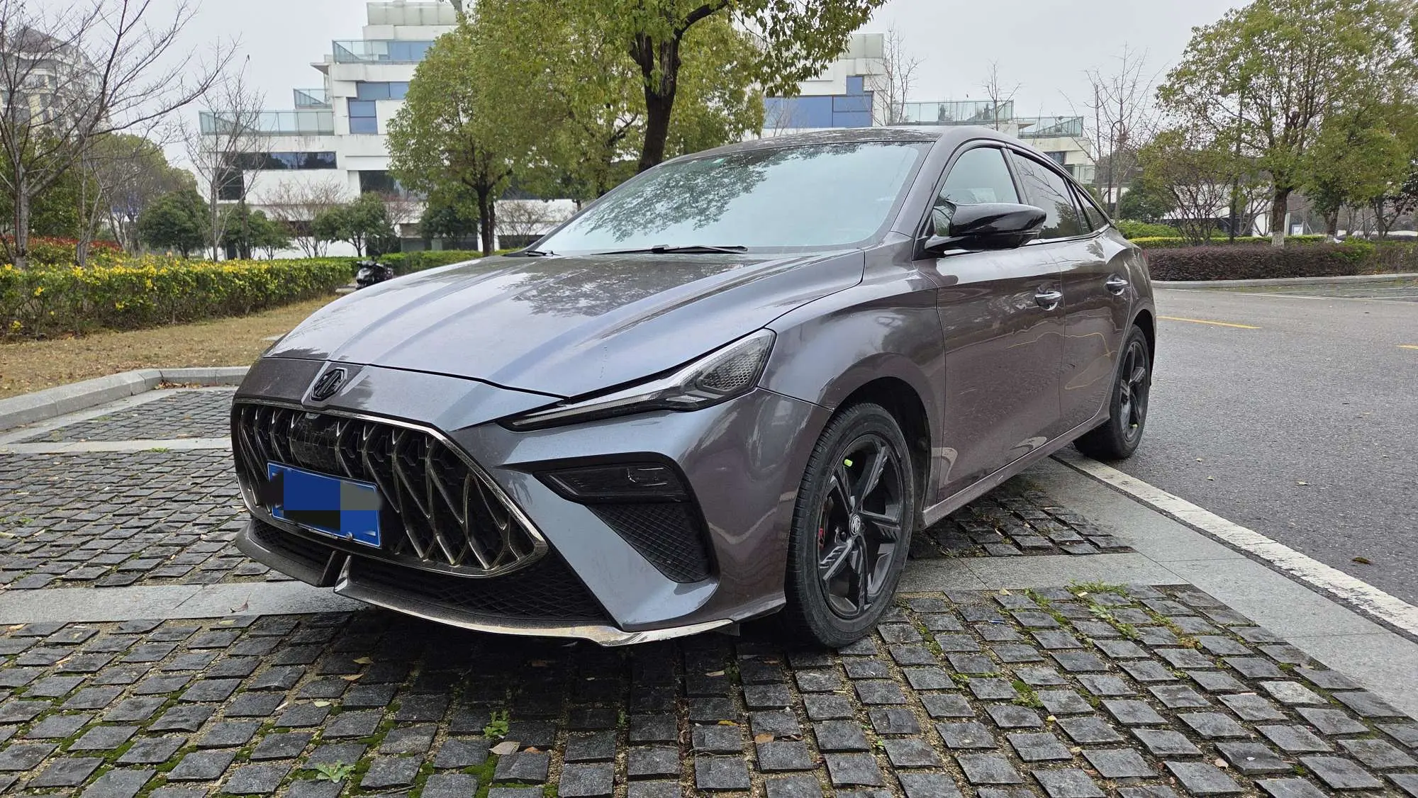 MG 5 Scorpio