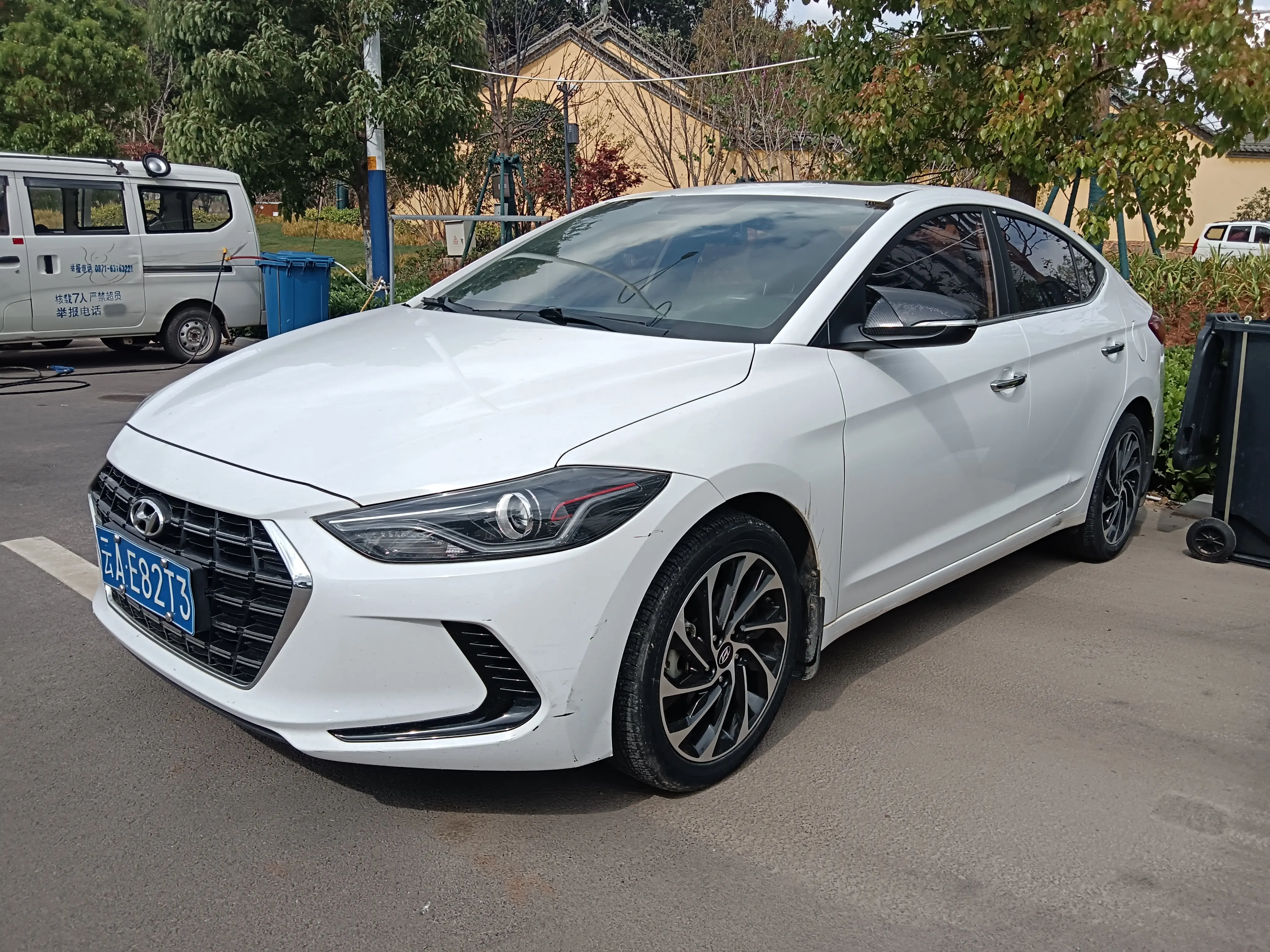 Hyundai Lead
