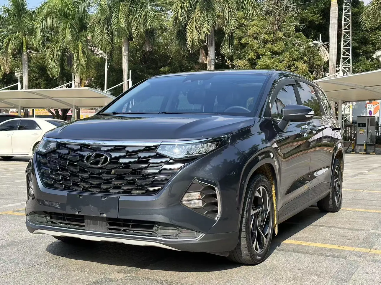 Hyundai Kustu